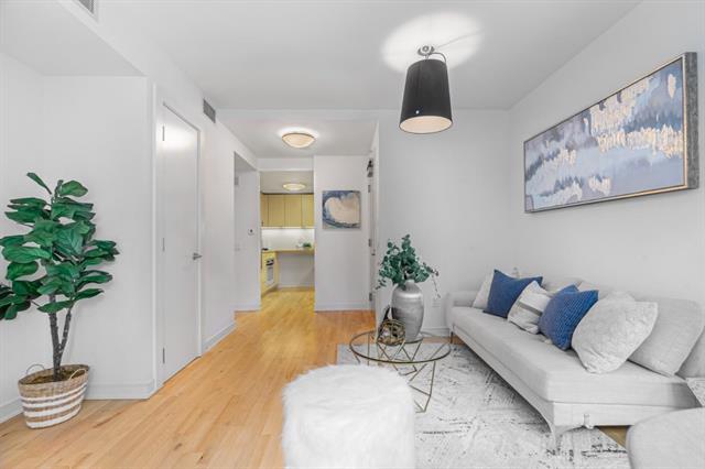 301 Mission Street 9D