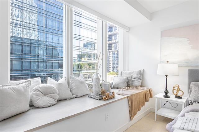 301 Mission Street 9D