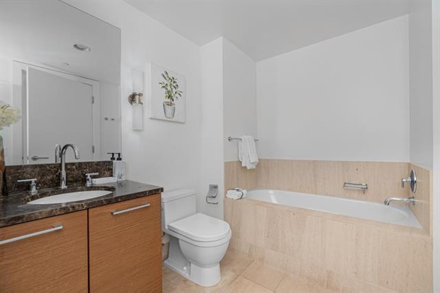 301 Mission Street 9D