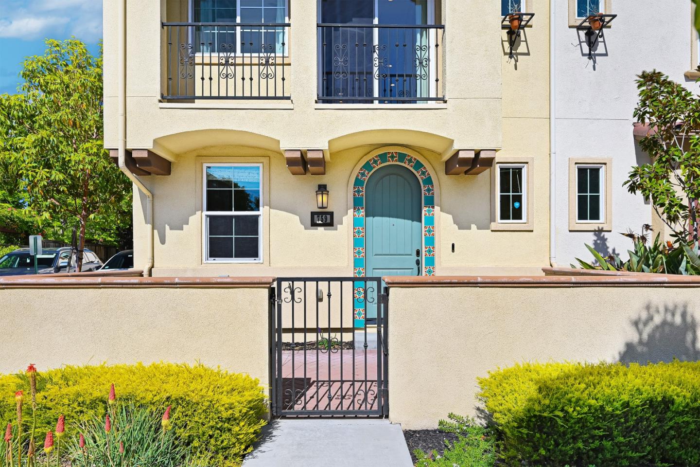 759 East Evelyn Avenue