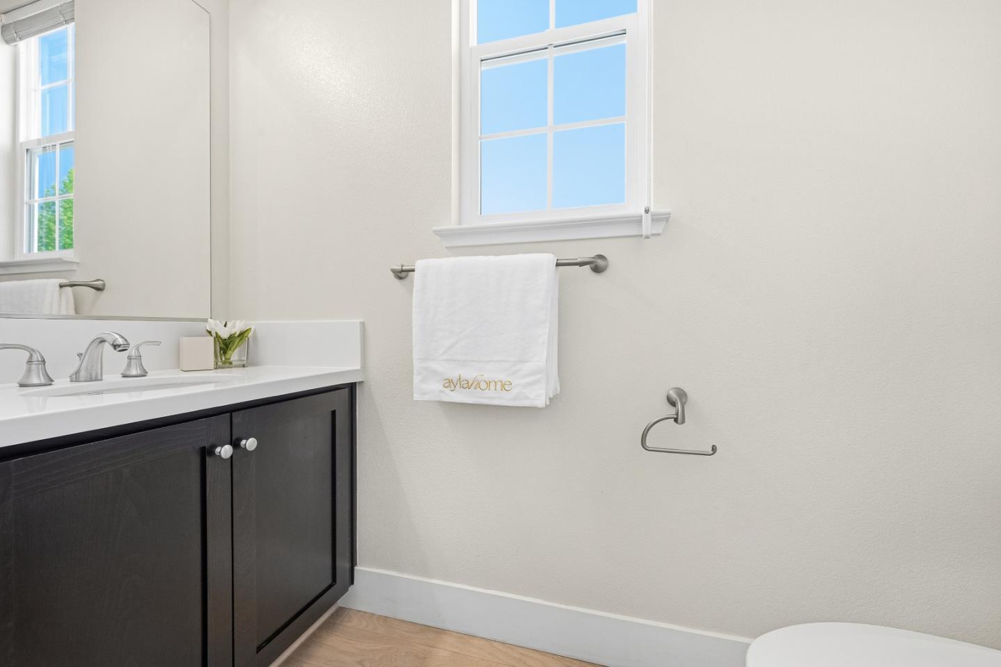 759 East Evelyn Avenue