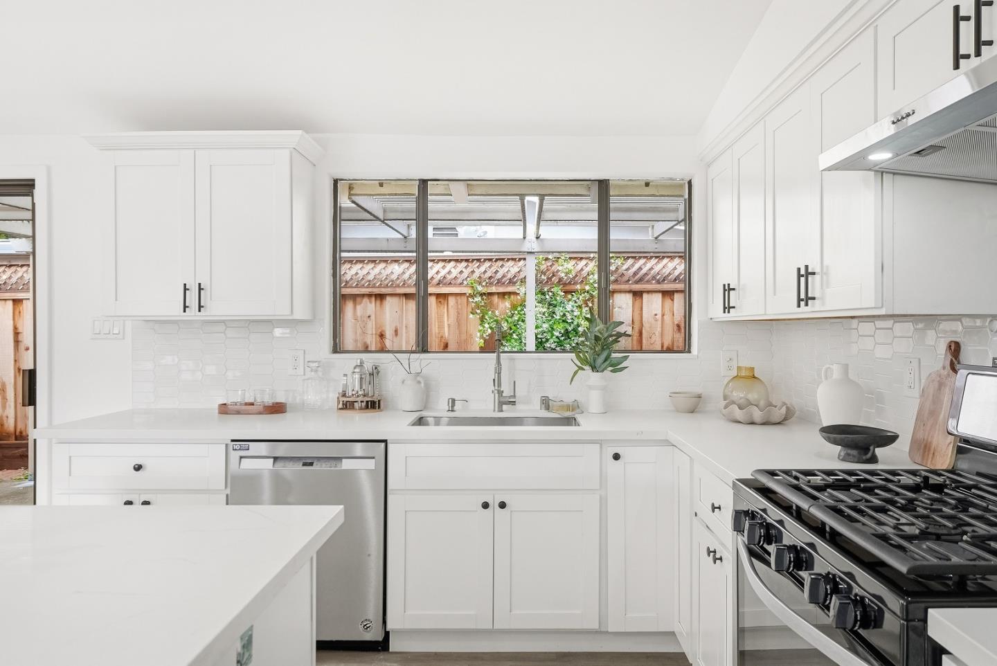 1177 Prescott Avenue