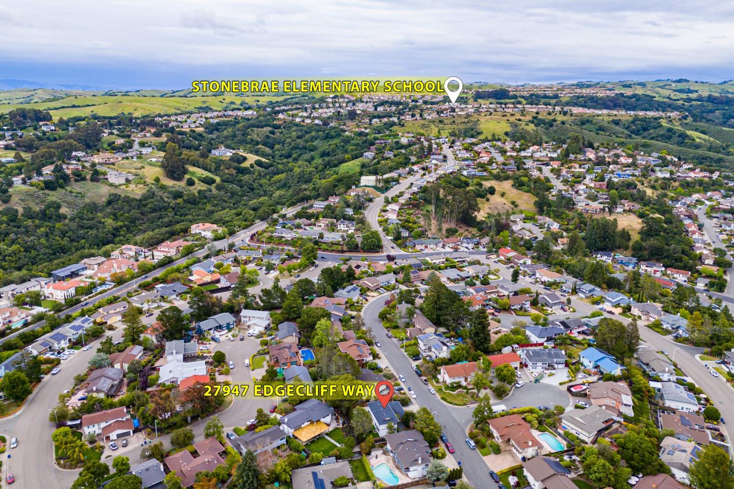 27947 Edgecliff Way