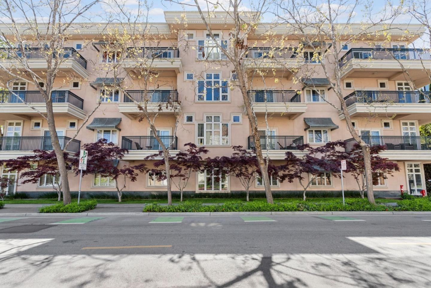 200 Sheridan Avenue 308