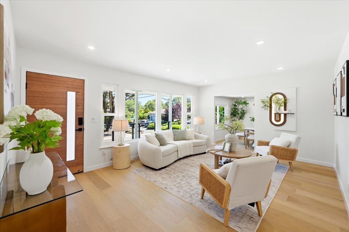 2326 Buena Vista Avenue