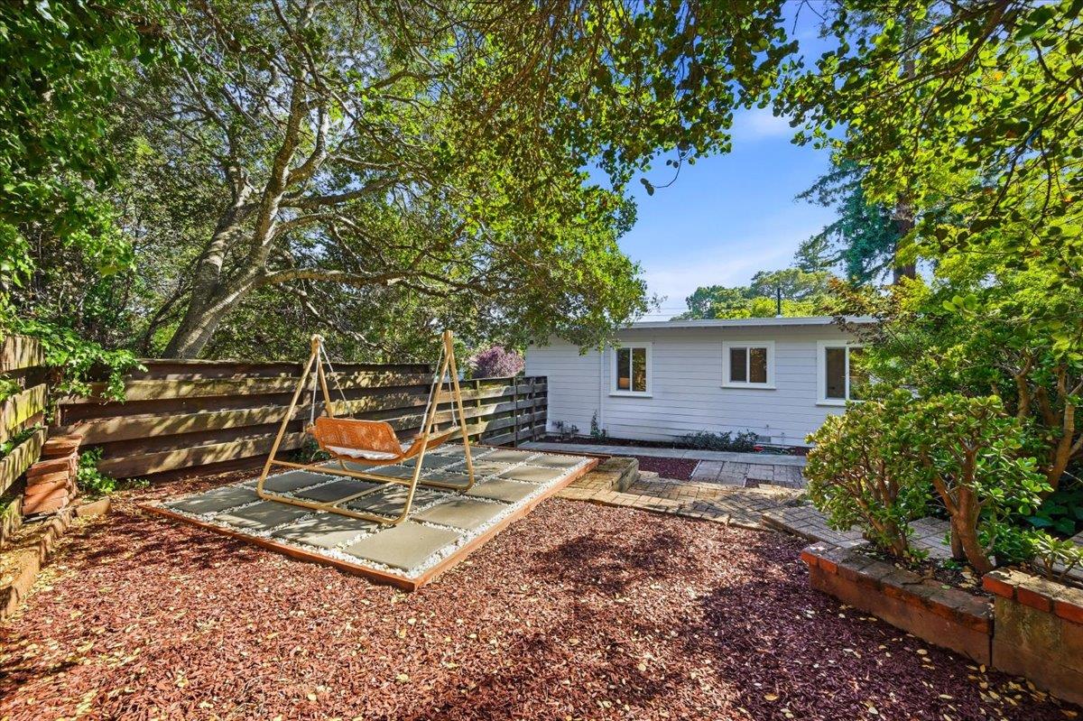 2326 Buena Vista Avenue