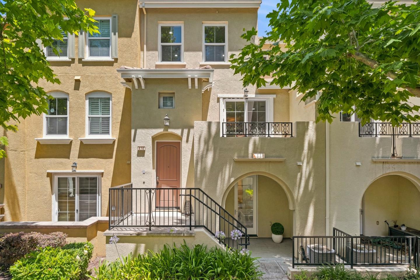 474 Kahlo Street
