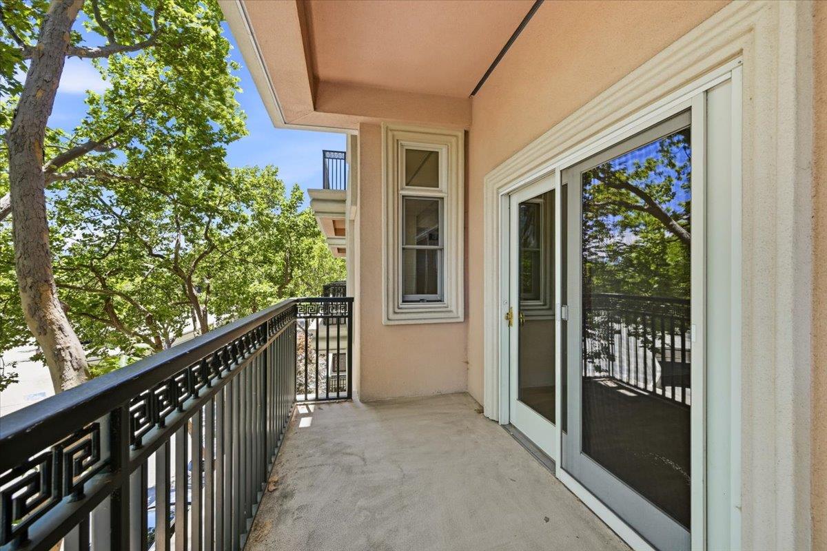200 Sheridan Ave 308