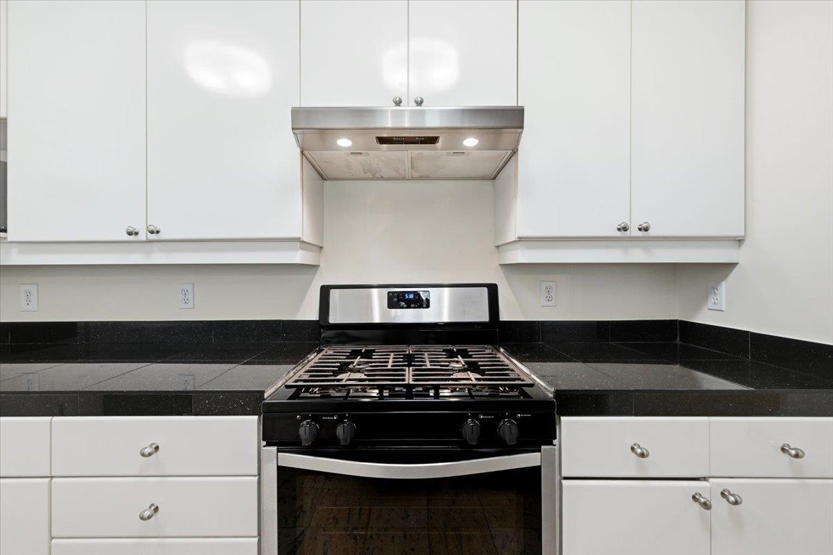 200 Sheridan Ave 308