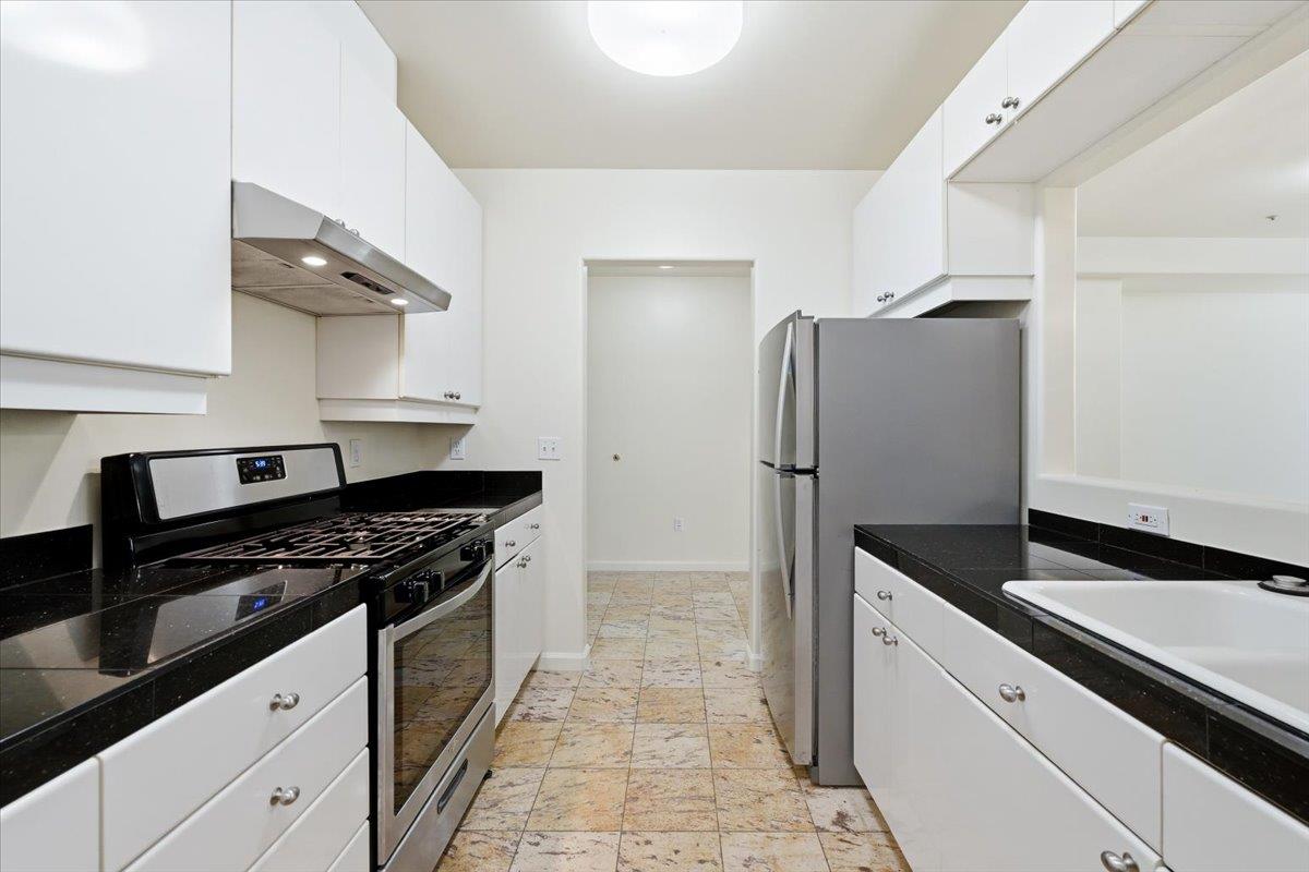 200 Sheridan Ave 308