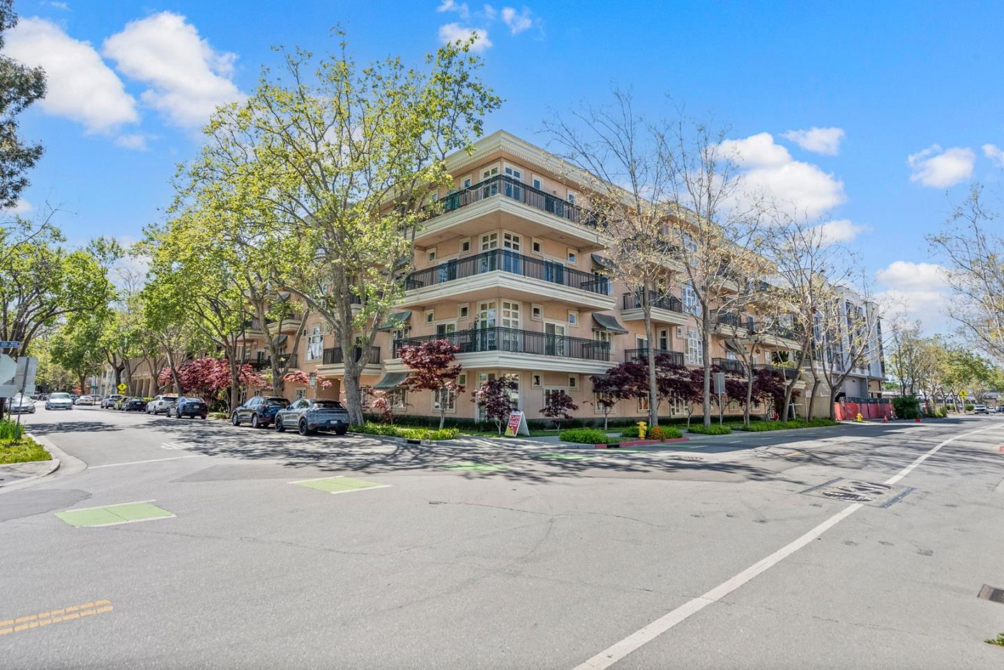 200 Sheridan Ave 308