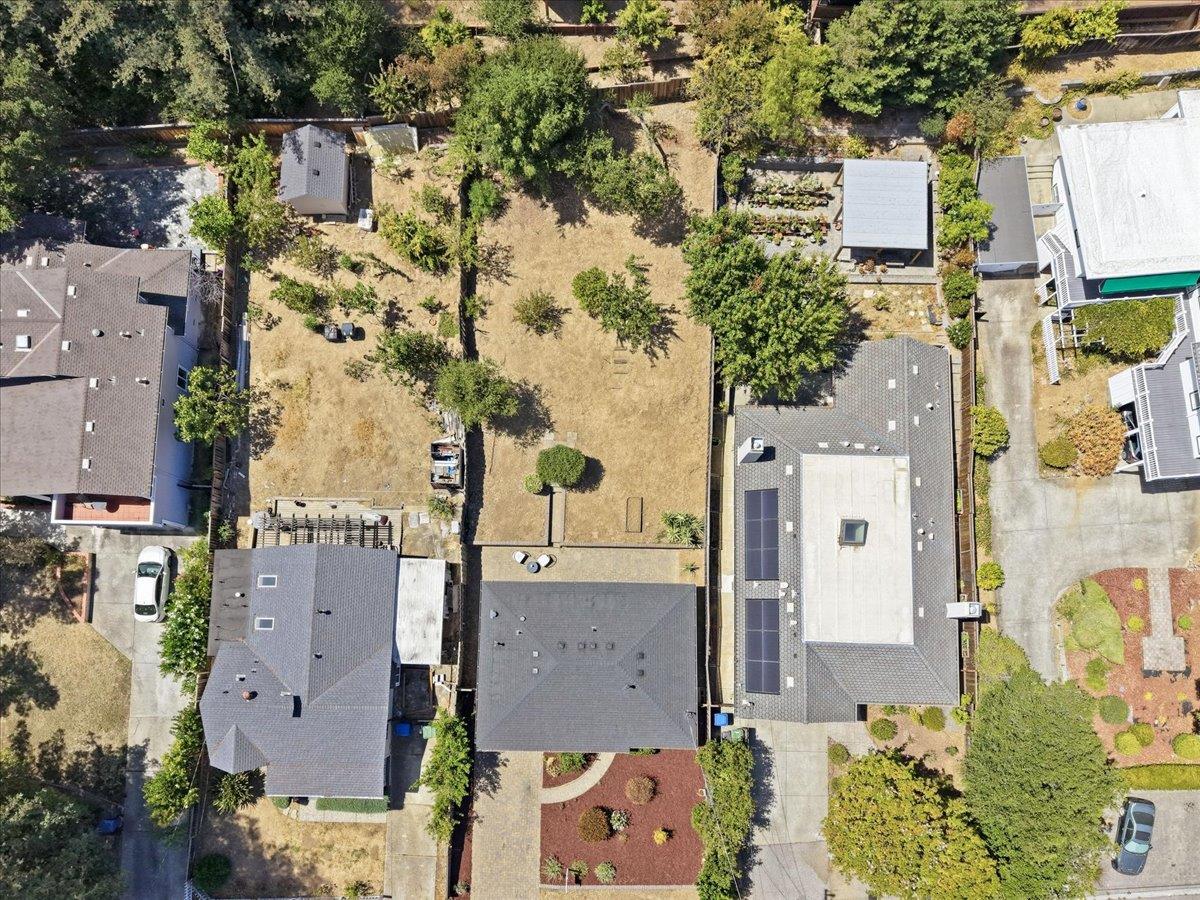 14351 Elva AVE