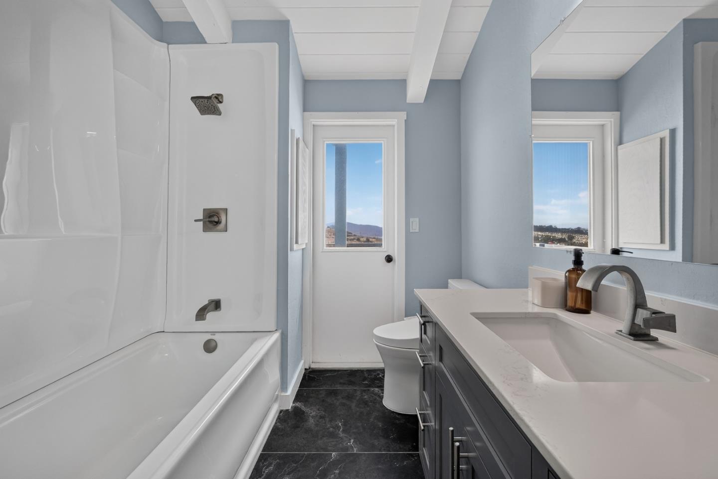 31 Seaview DR