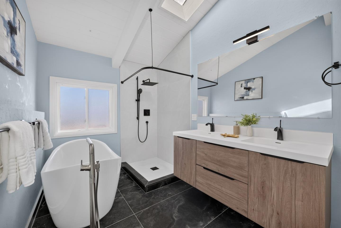31 Seaview DR
