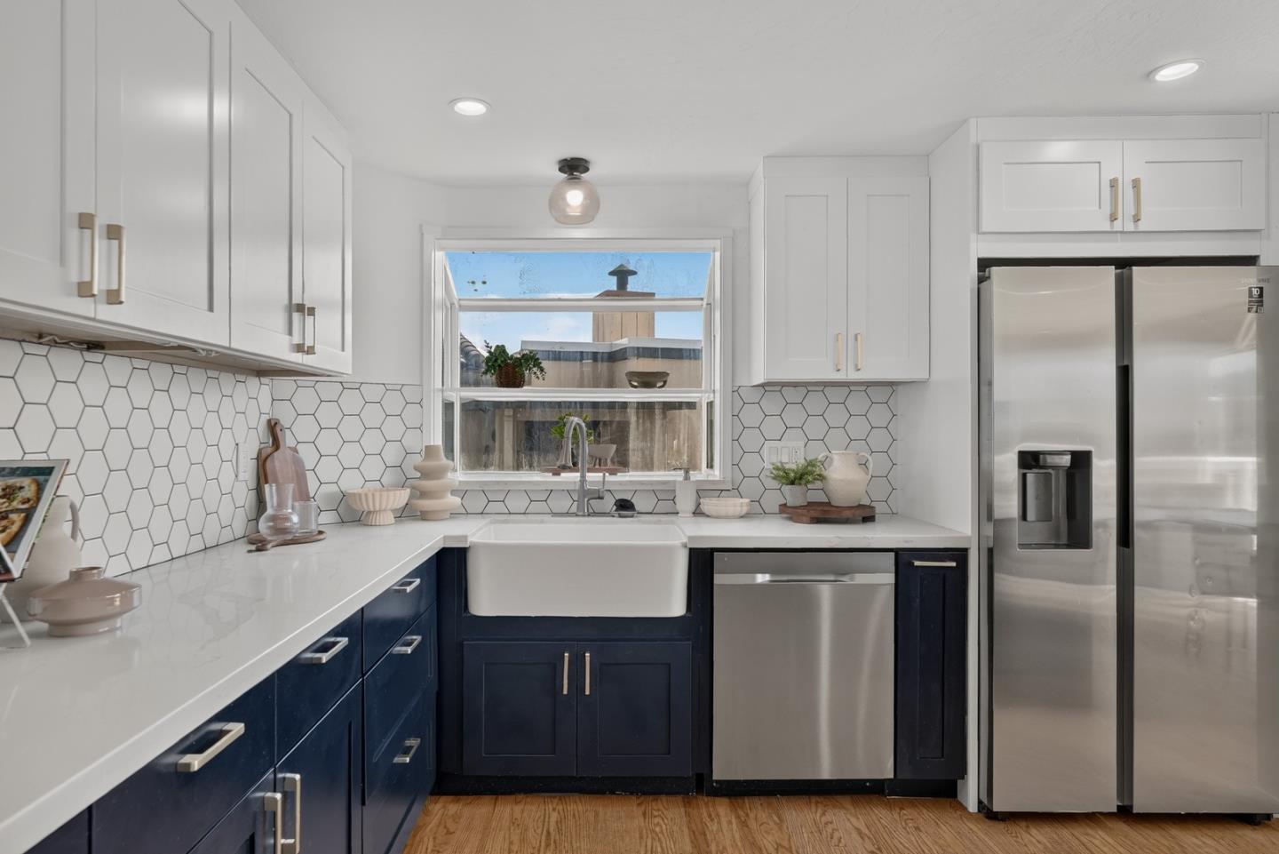 31 Seaview DR