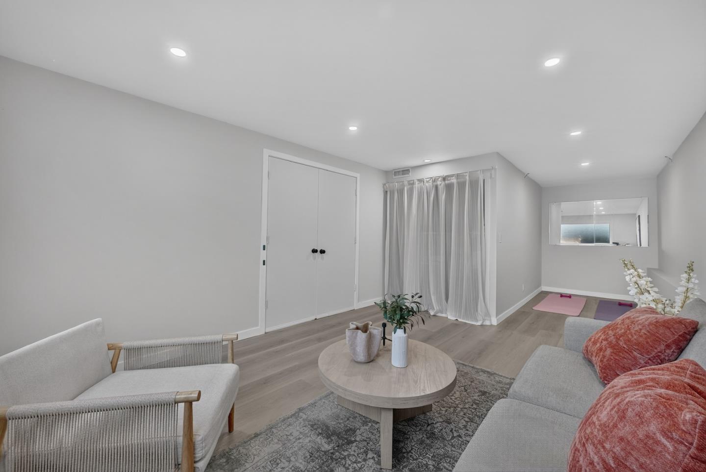 31 Seaview DR