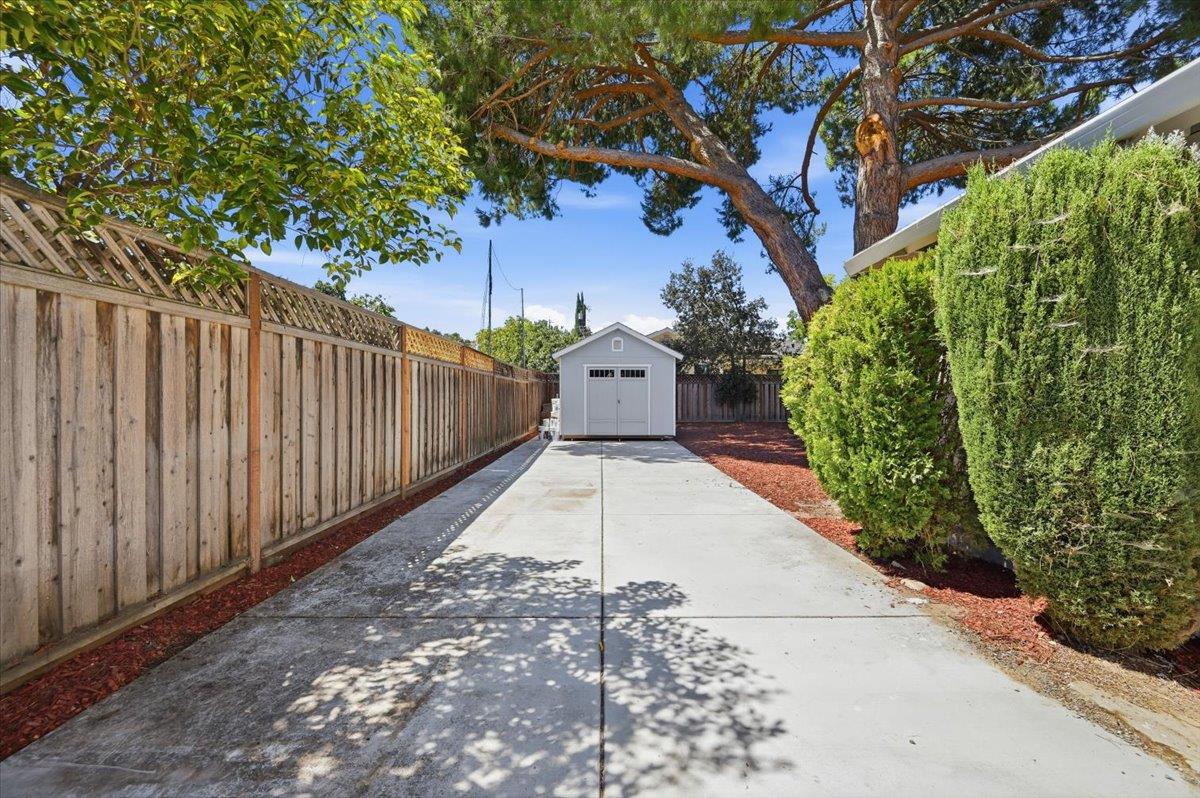 1417 Norman DR