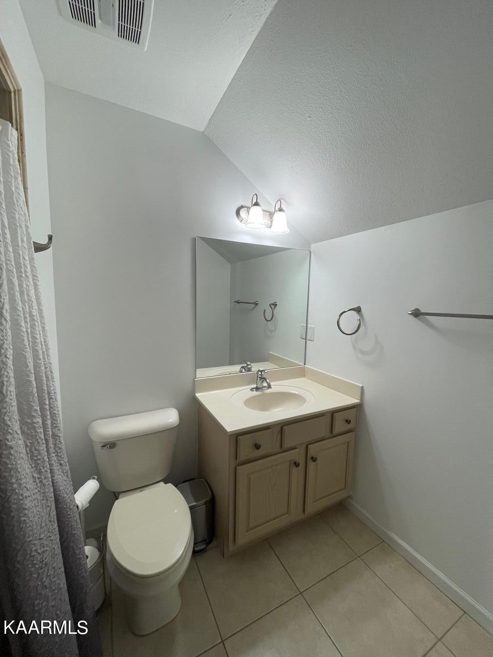 415 Ashbury Circle Circle