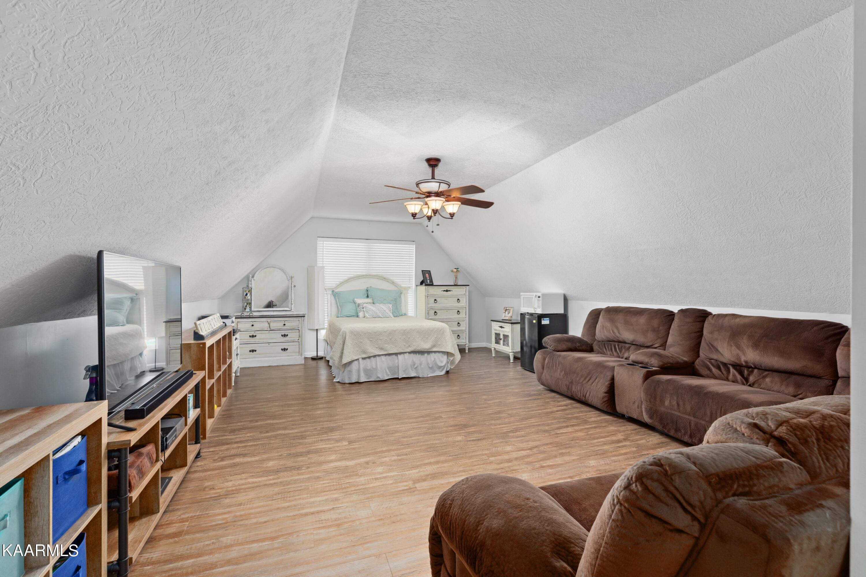 542 Delores Drive