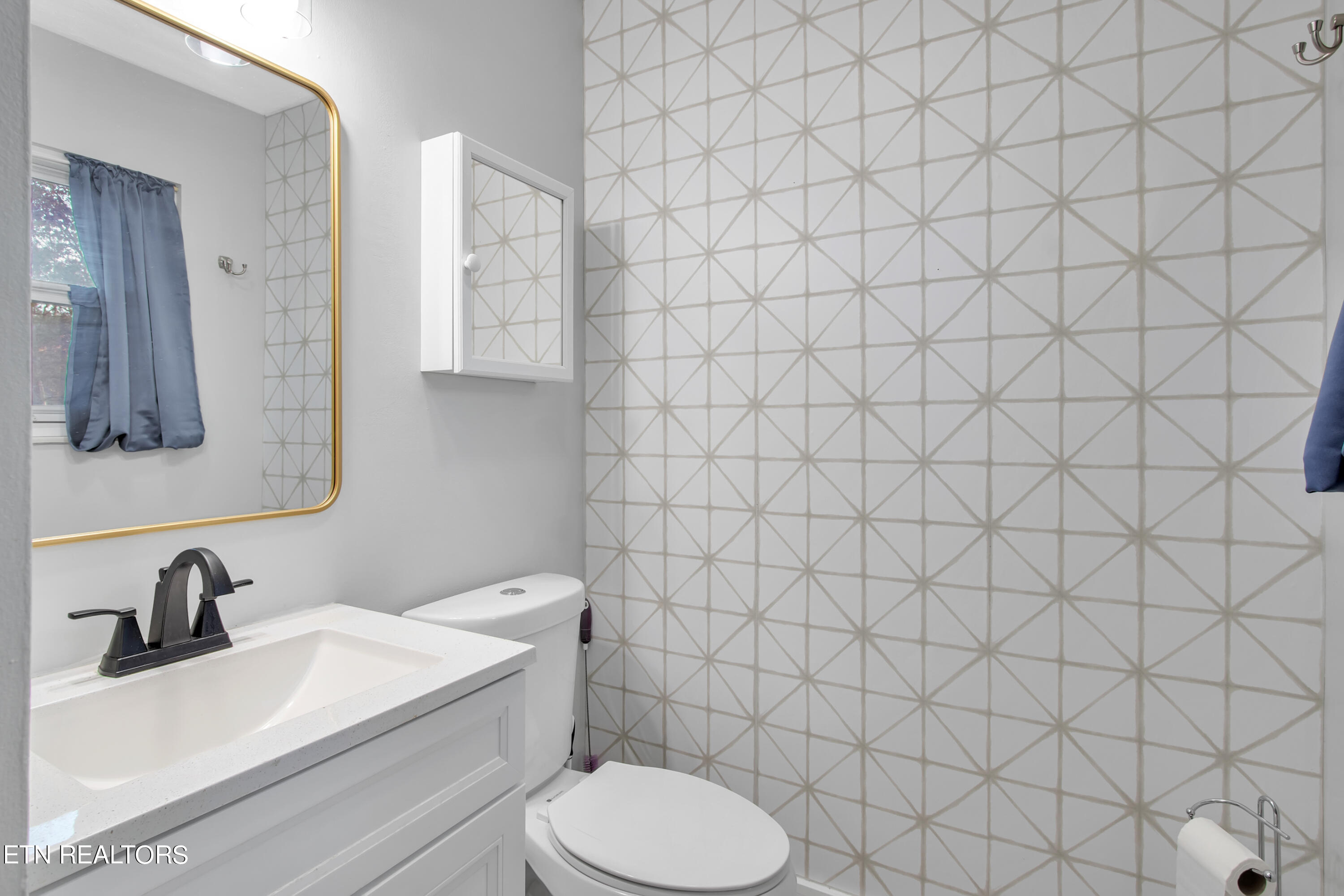 6501 NW Trousdale Rd