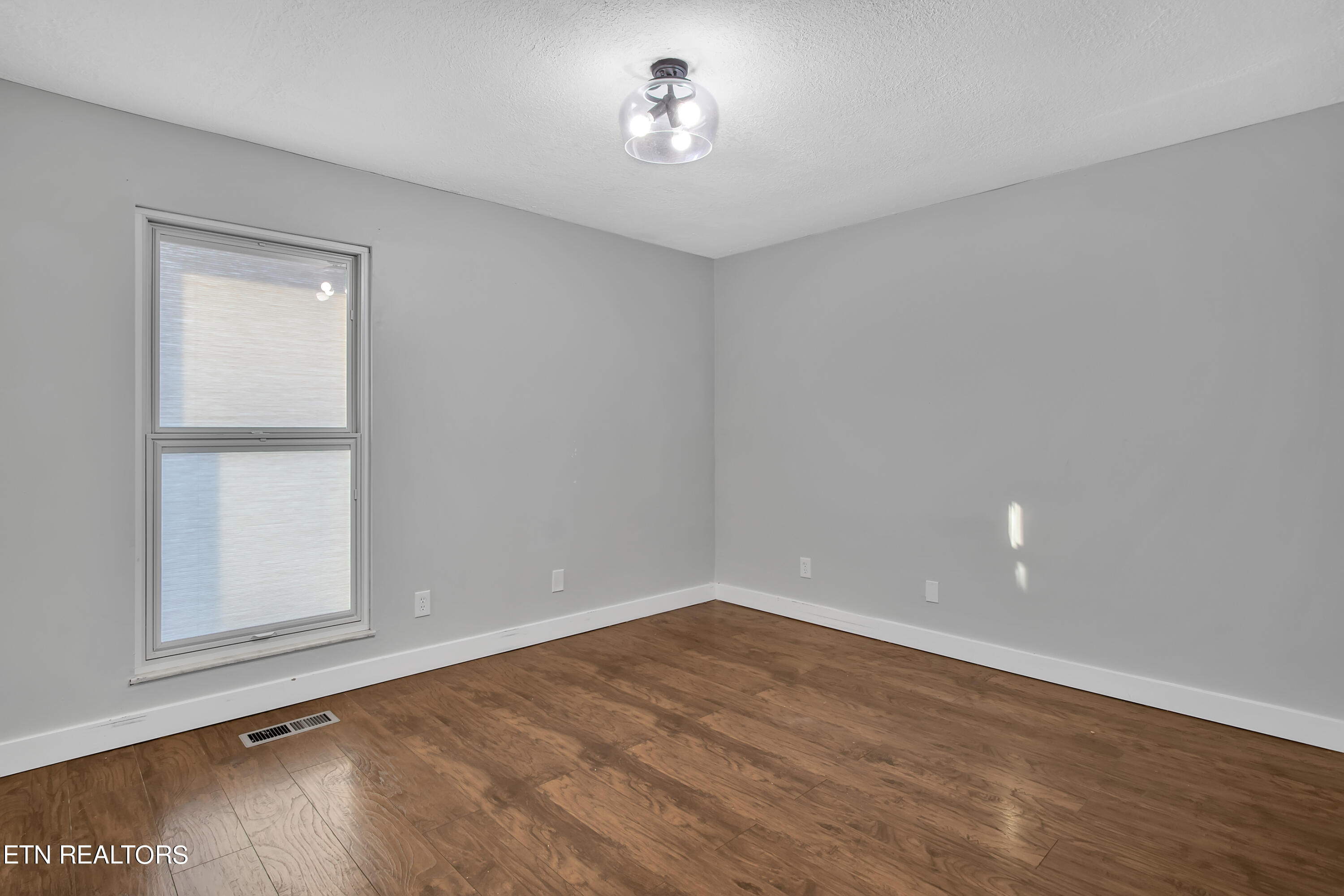 6501 NW Trousdale Rd