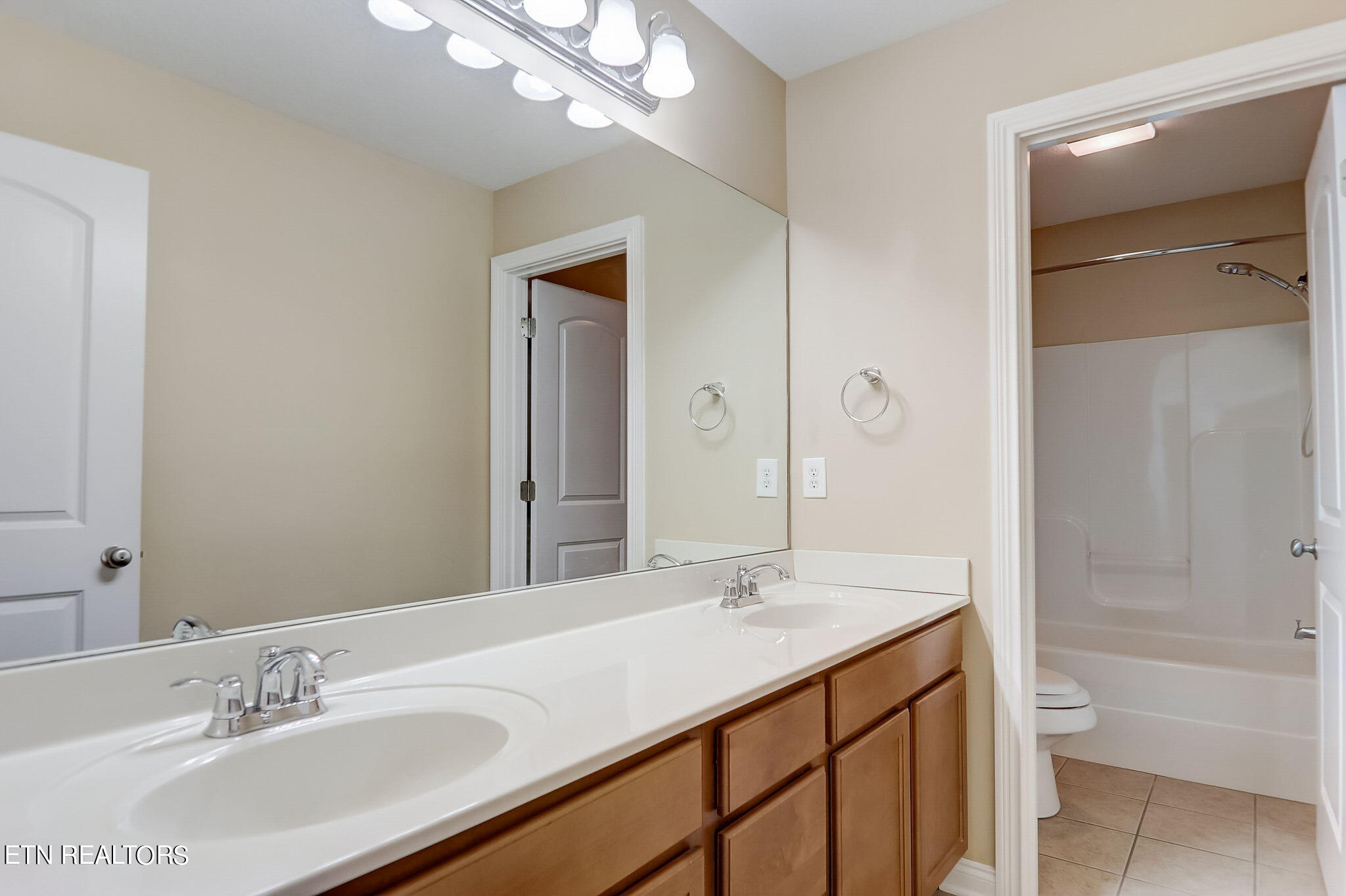 3023 Oakleigh Township Drive