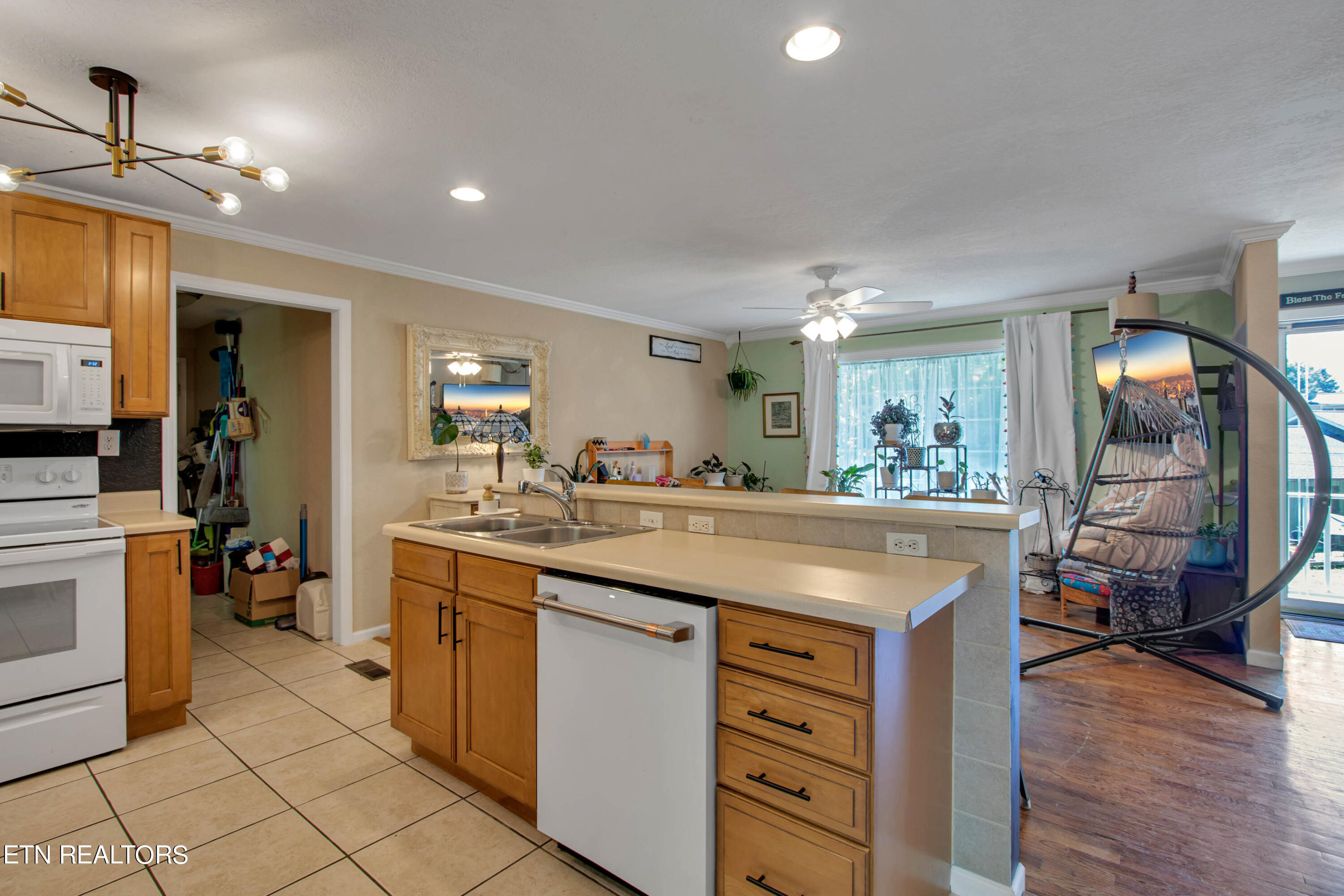 115 Blacksferry Loop