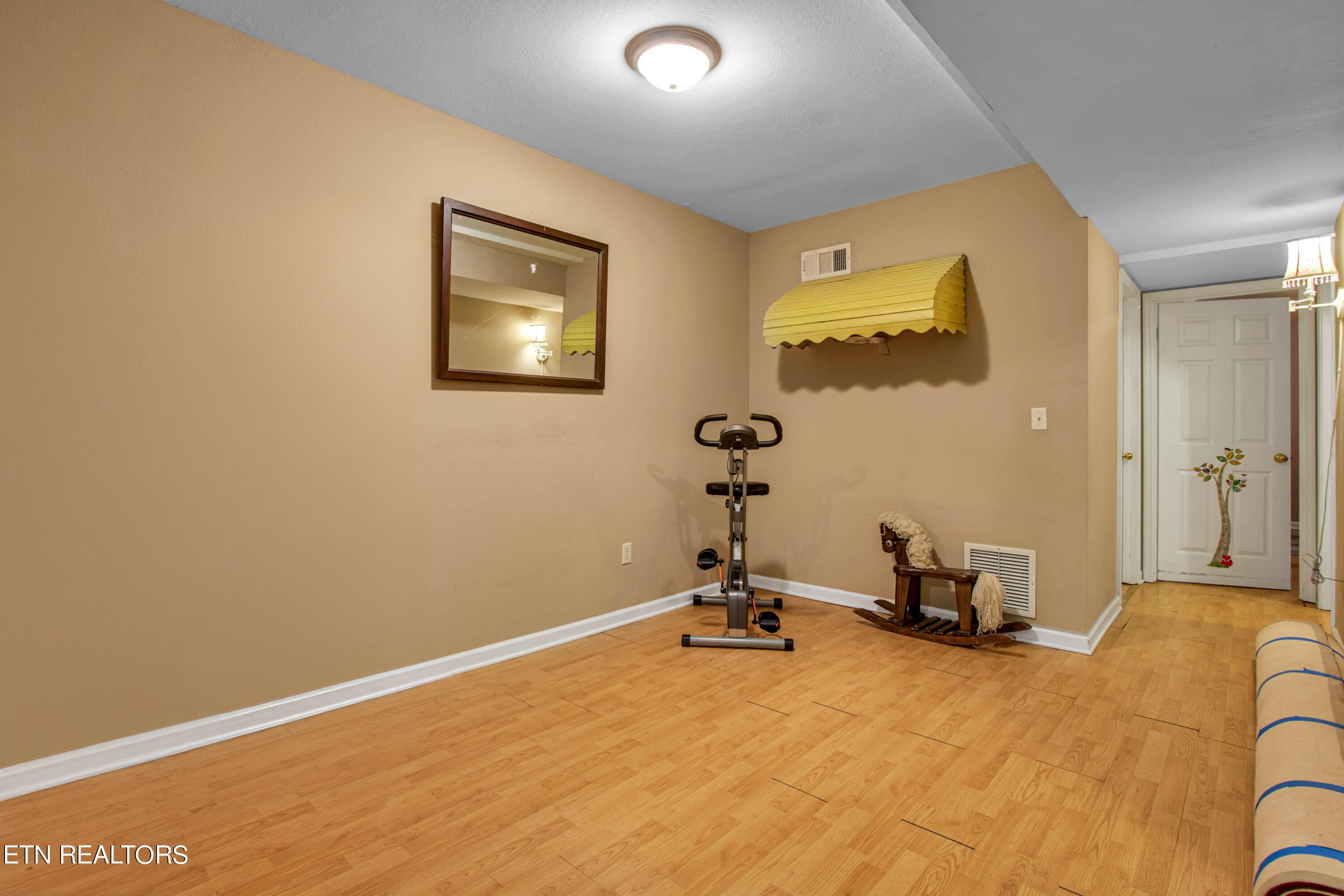 115 Blacksferry Loop