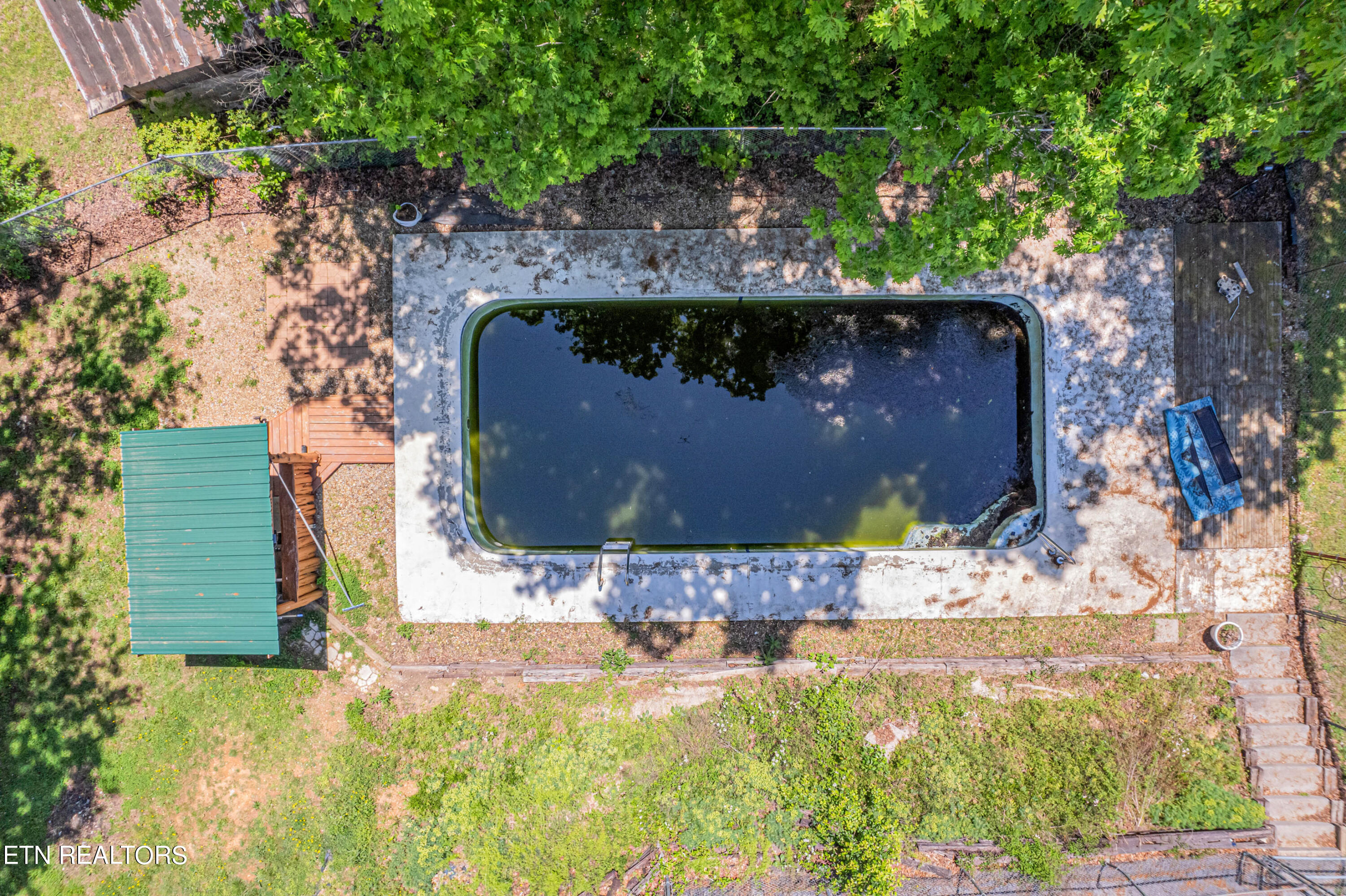 115 Blacksferry Loop