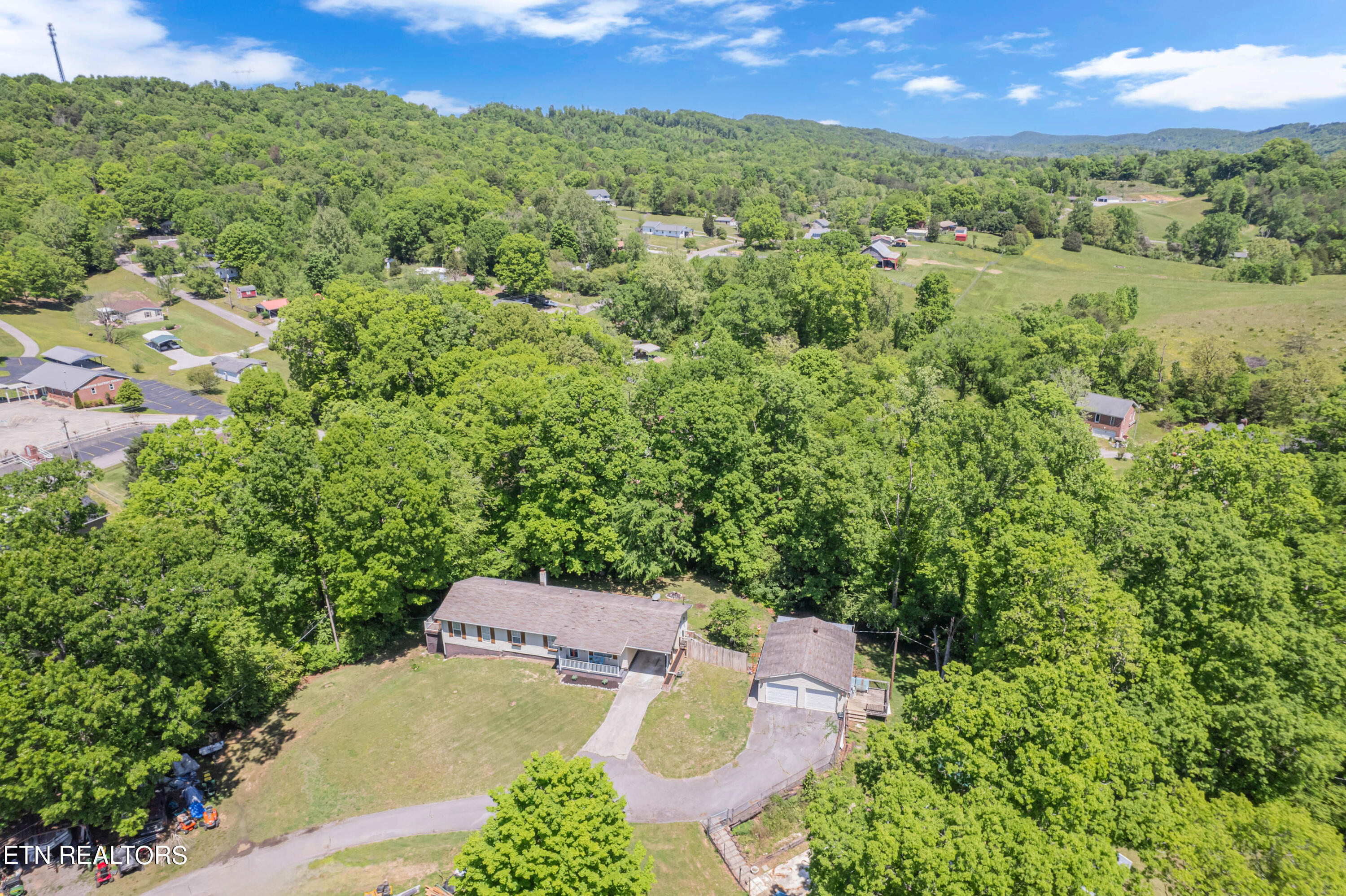 115 Blacksferry Loop