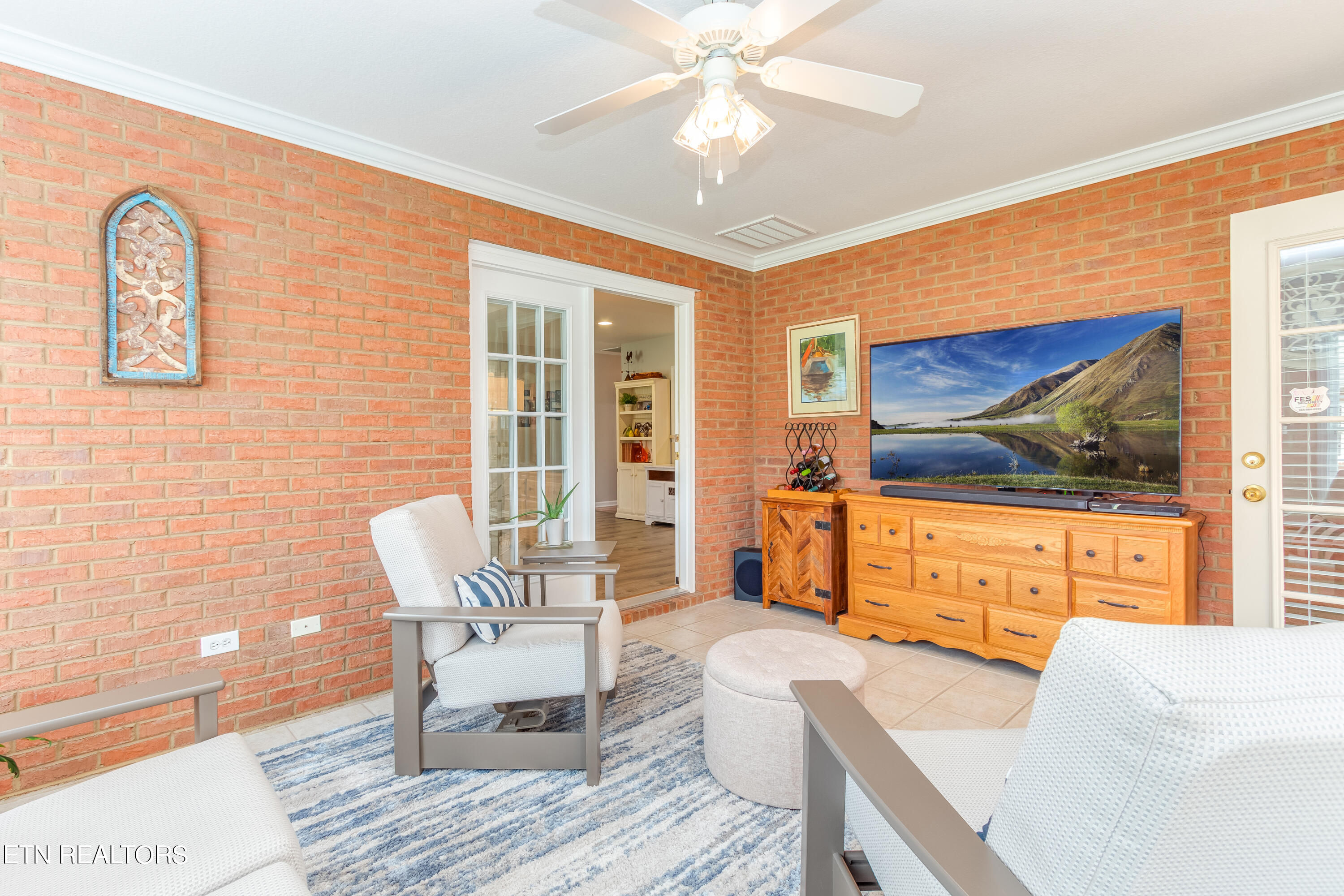 7634 Saint Baron Way