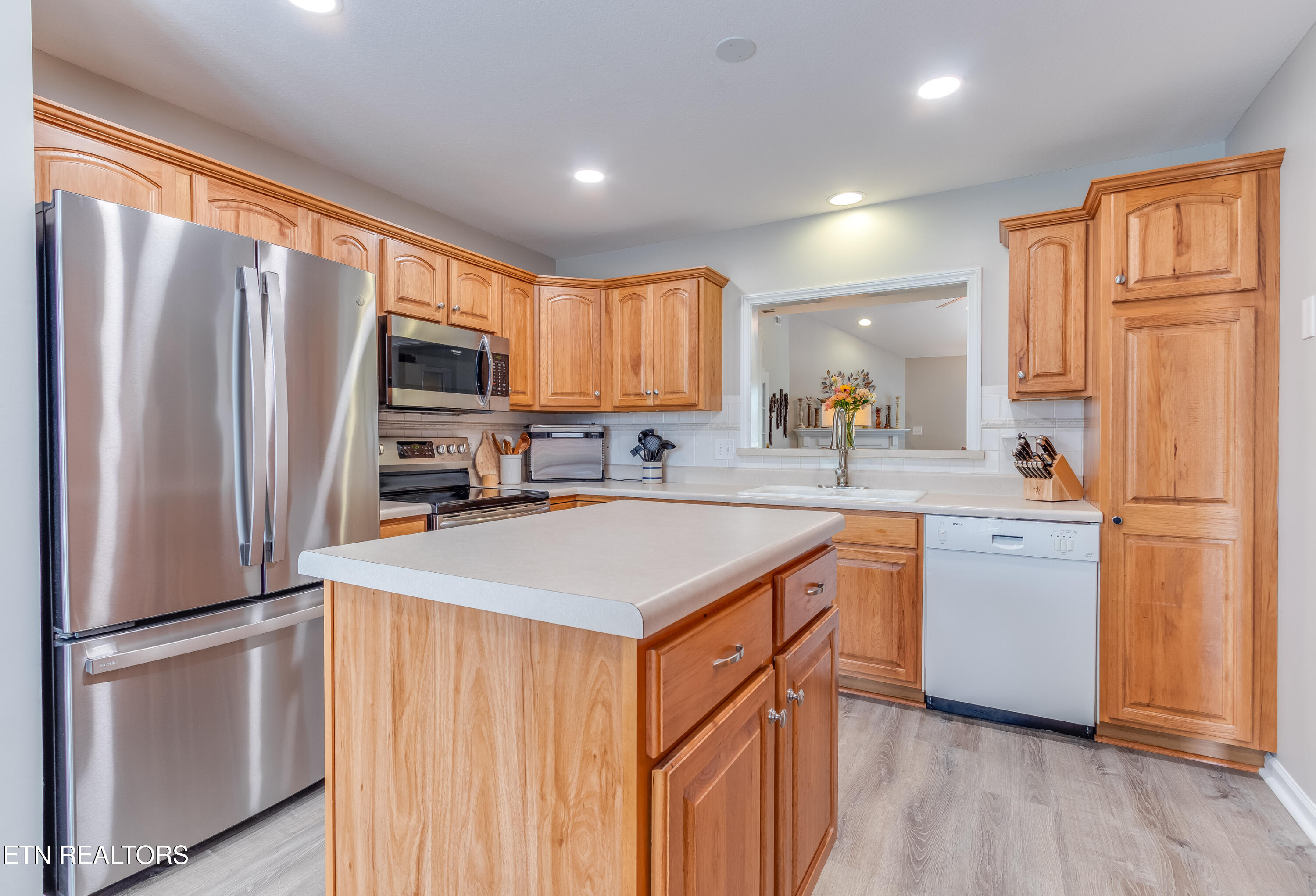 7634 Saint Baron Way