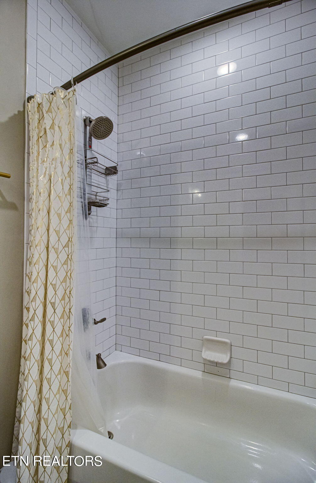 3206 Oakwood Hills Lane