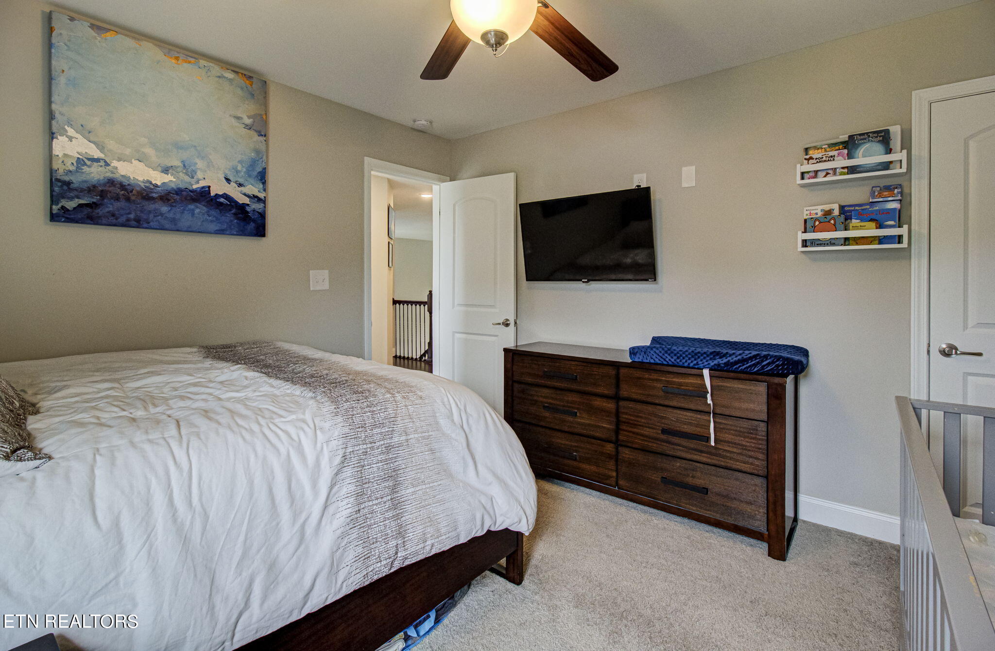 3206 Oakwood Hills Lane