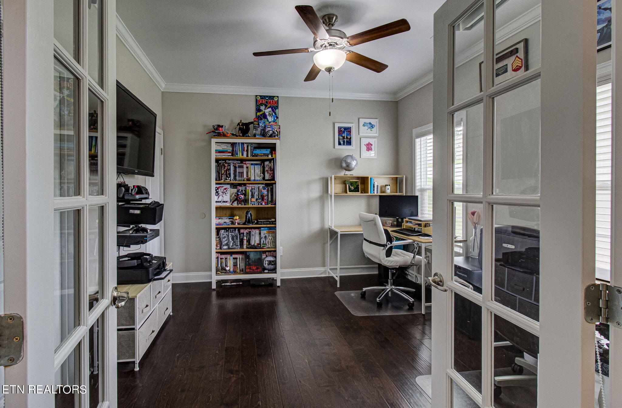 3206 Oakwood Hills Lane