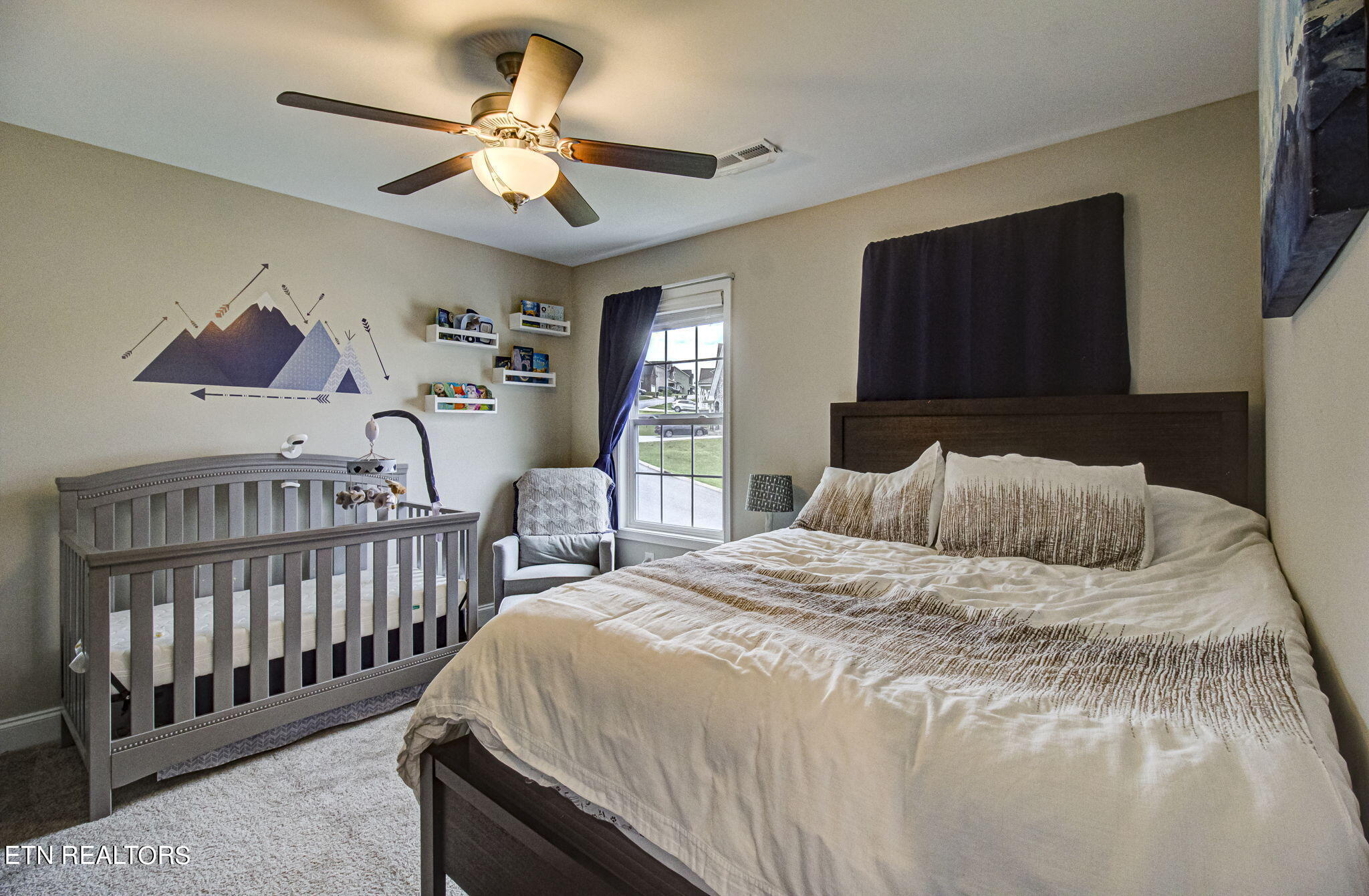 3206 Oakwood Hills Lane