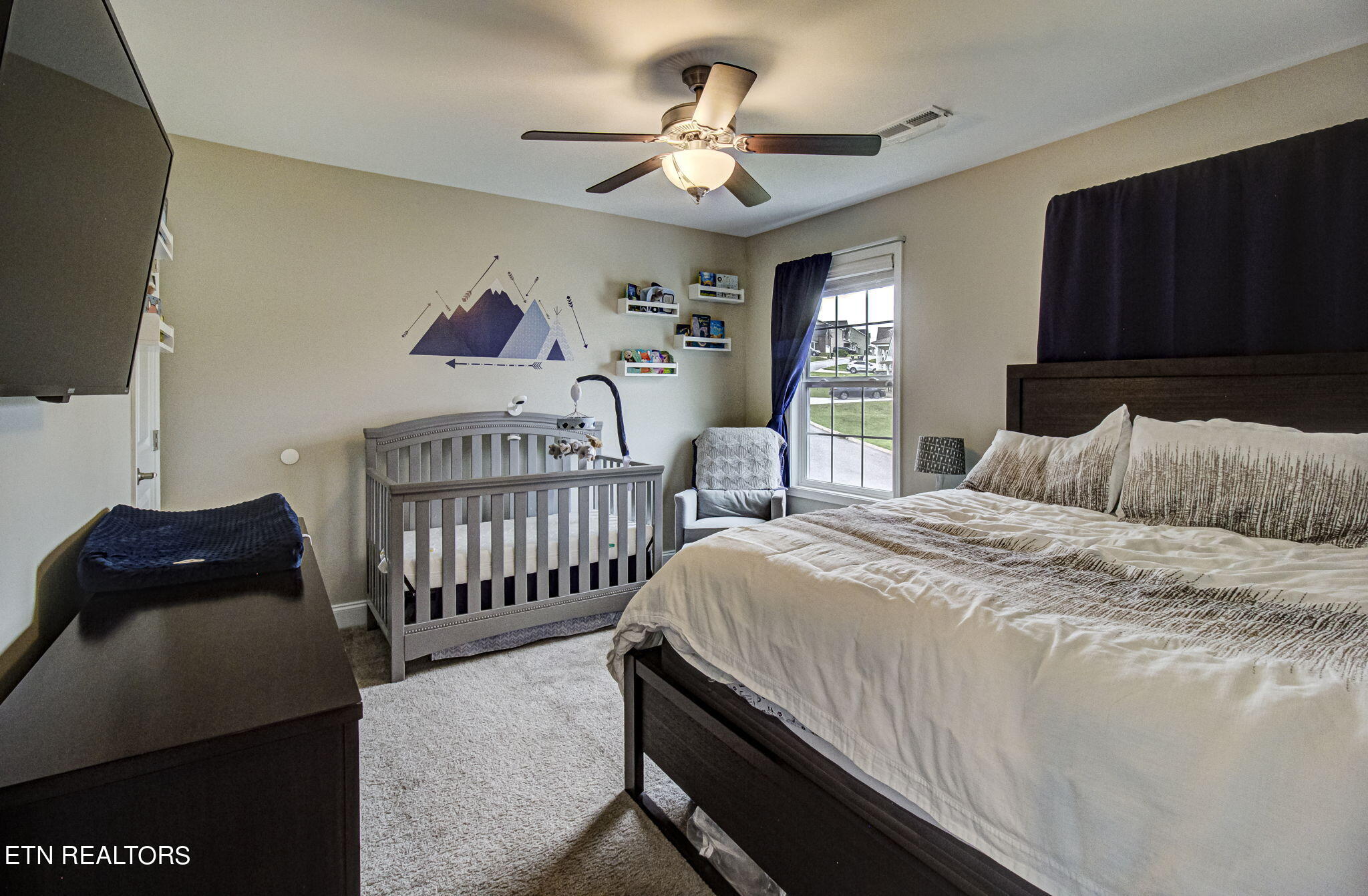 3206 Oakwood Hills Lane