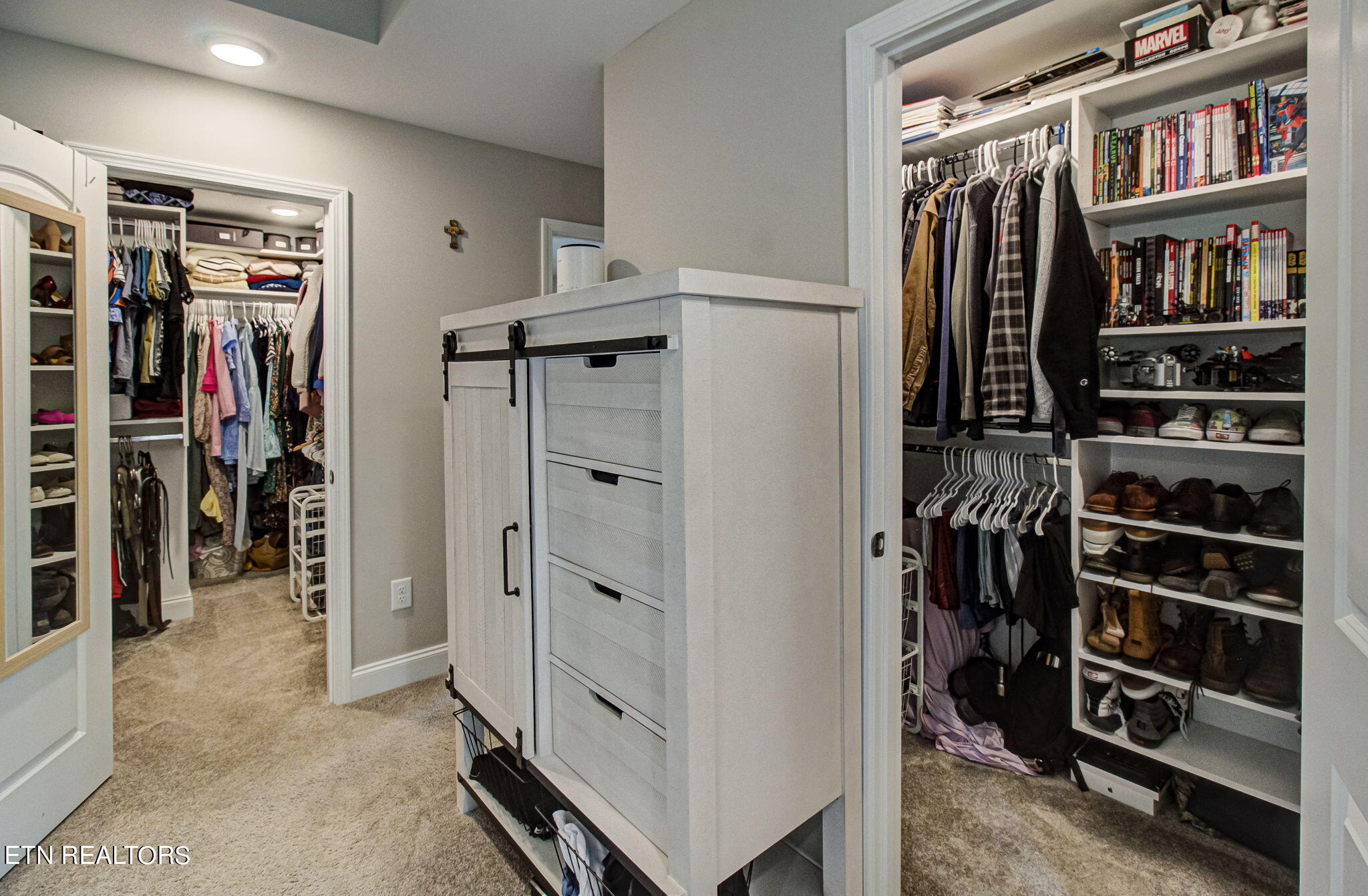 3206 Oakwood Hills Lane