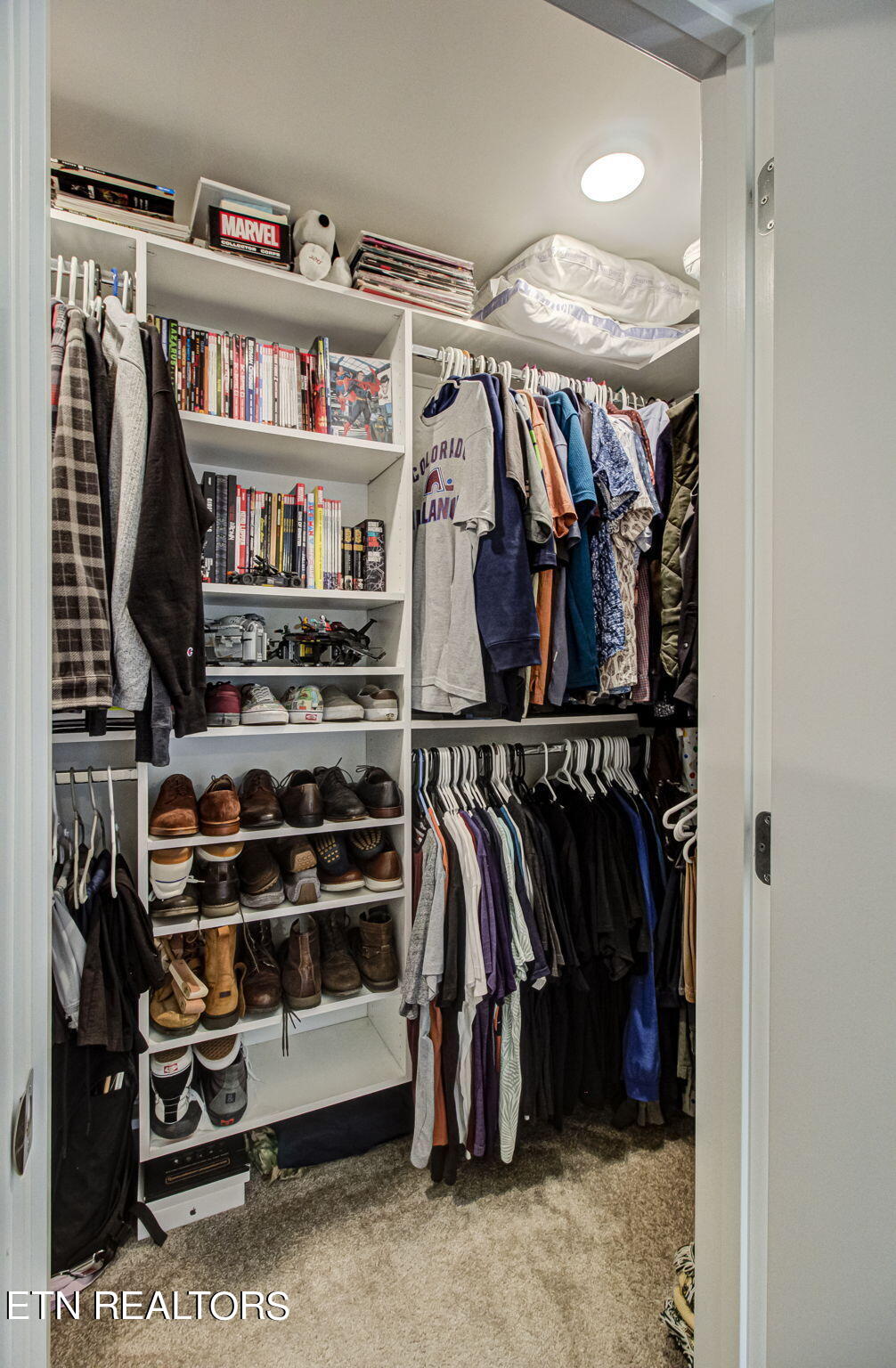 3206 Oakwood Hills Lane