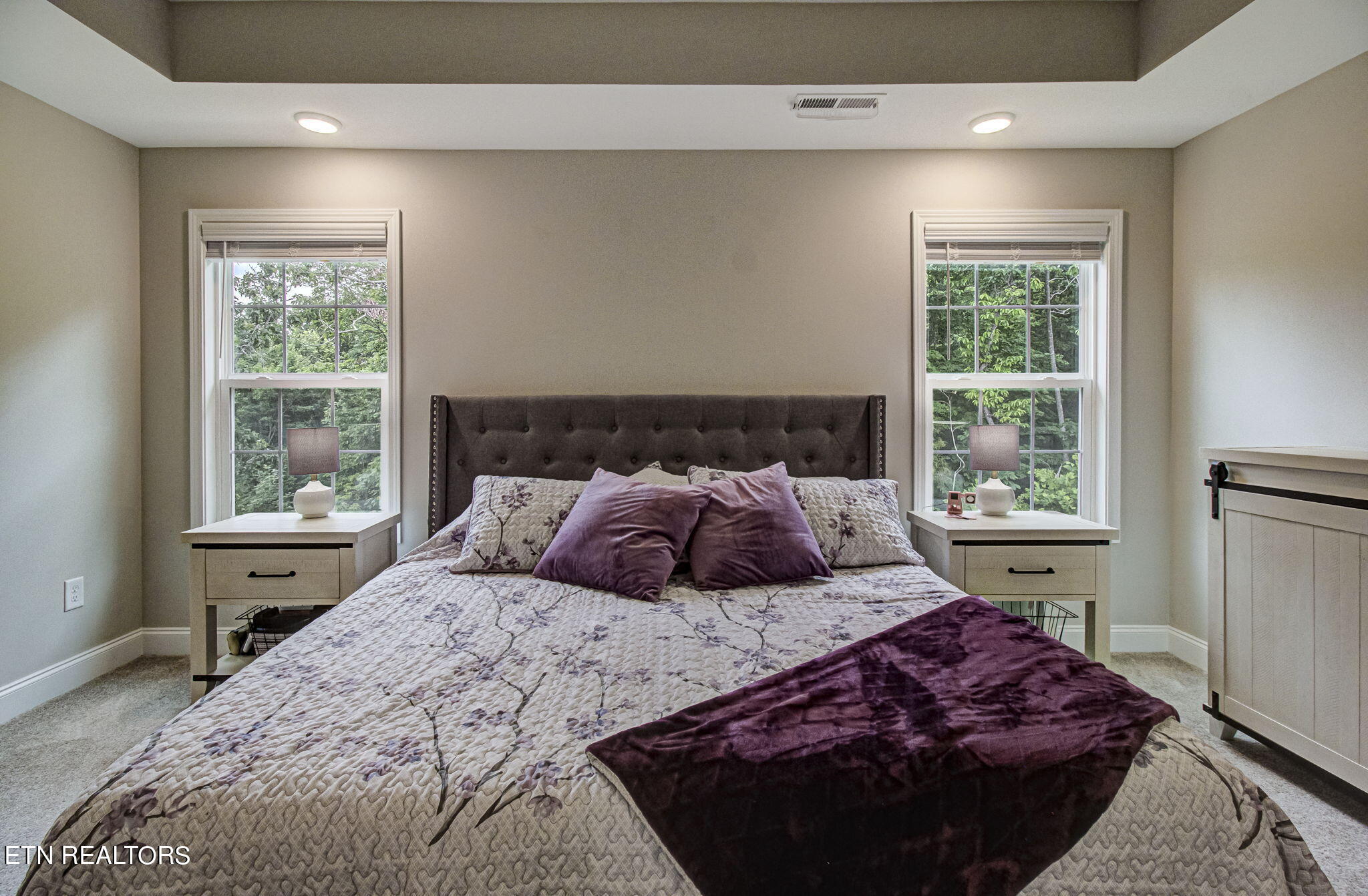 3206 Oakwood Hills Lane