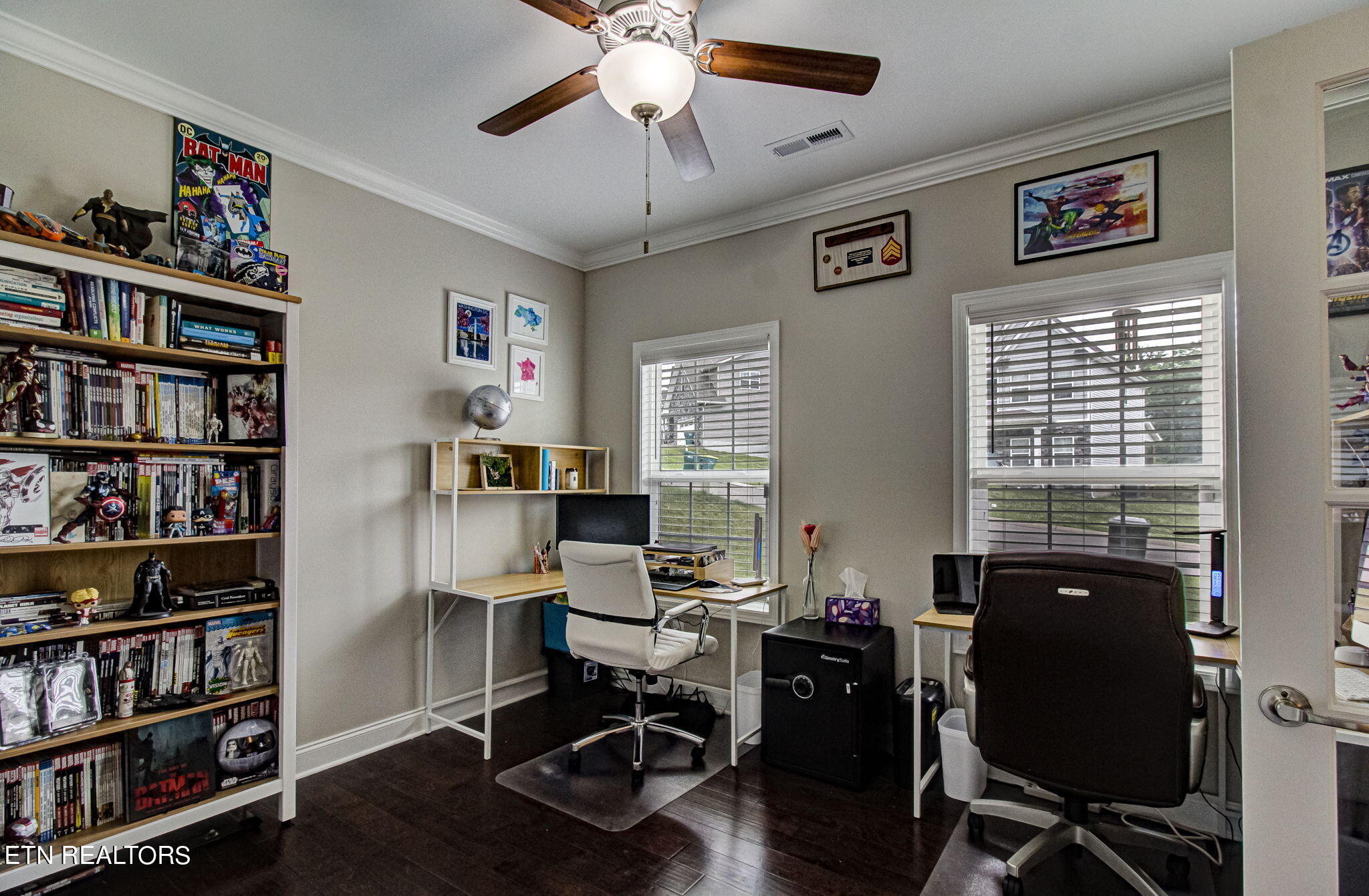 3206 Oakwood Hills Lane