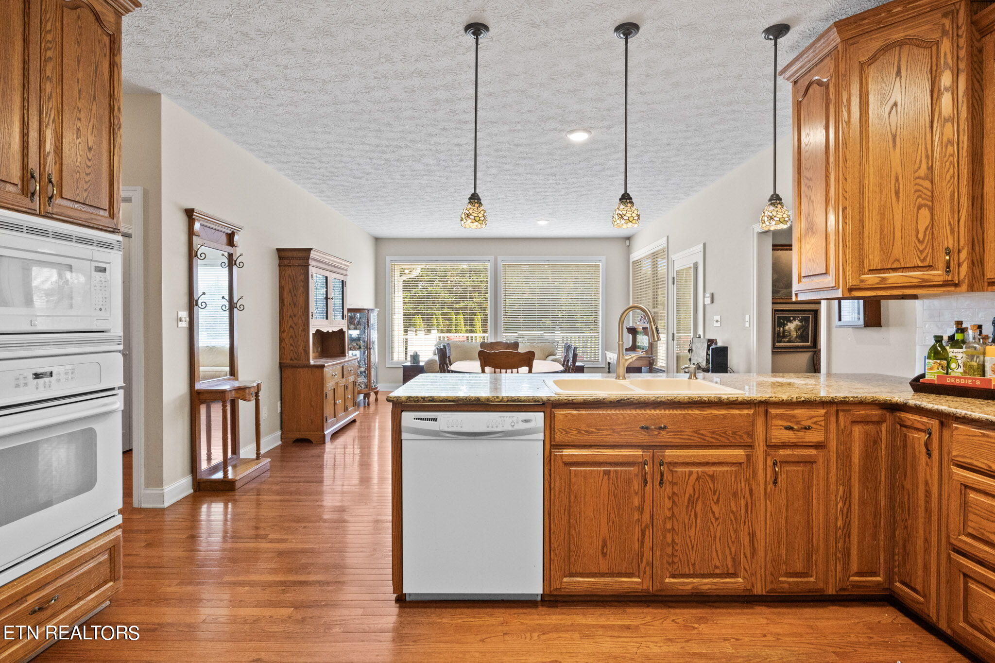 3705 Colonel Jim Drive