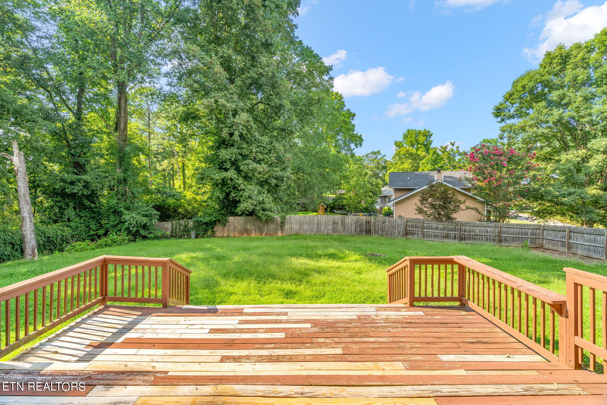 1401 Lakeshire Drive