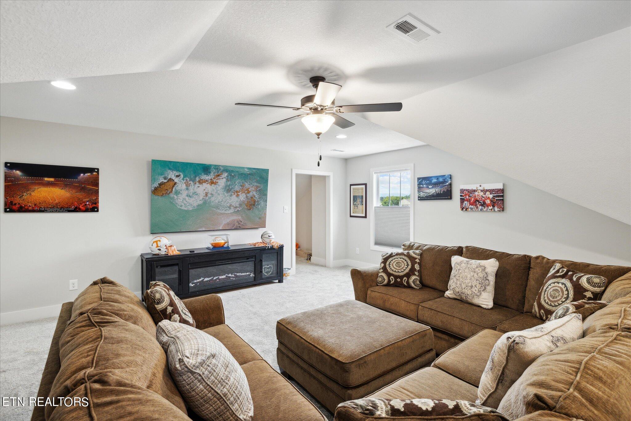 252 Bluff Shadows Lane