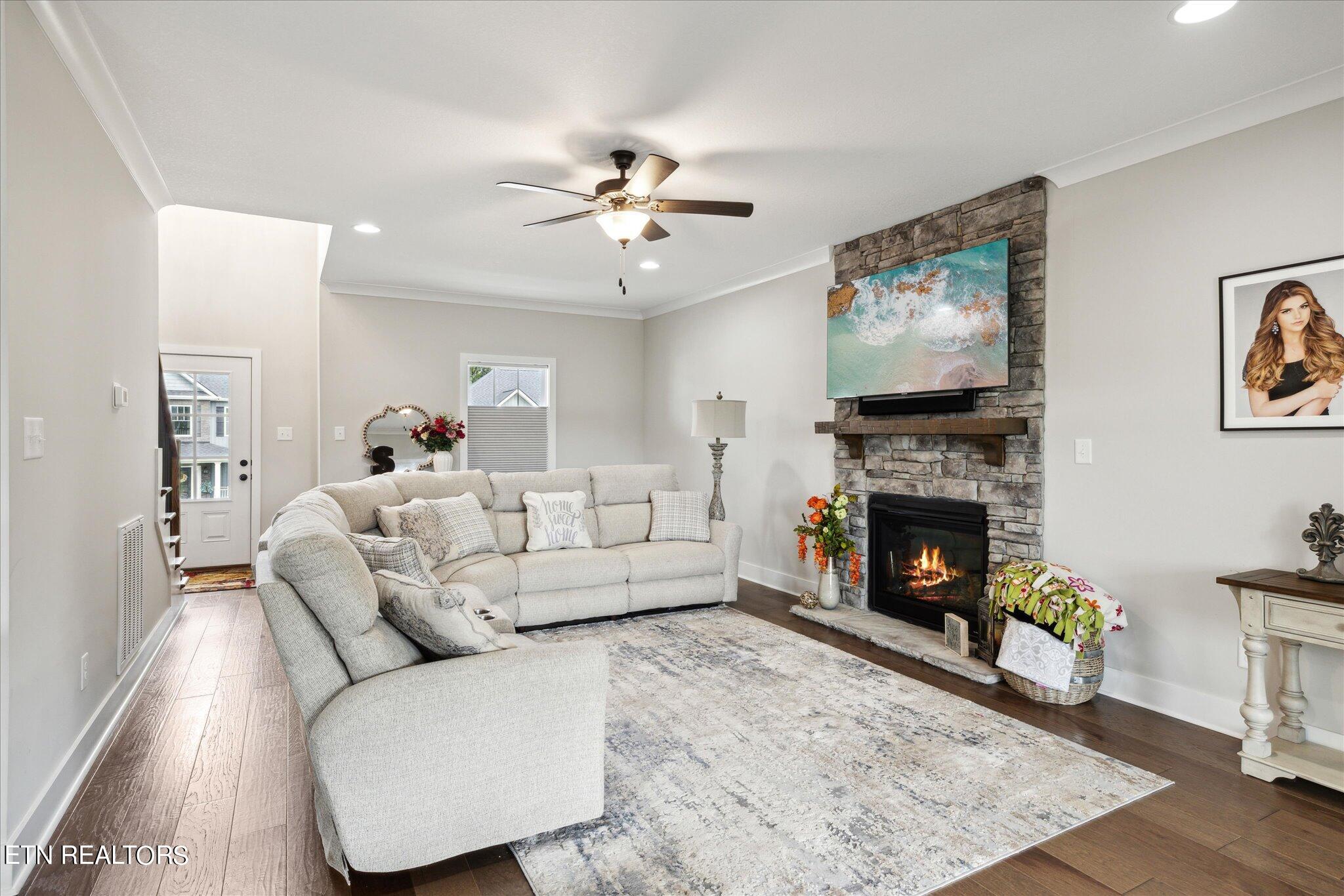 252 Bluff Shadows Lane