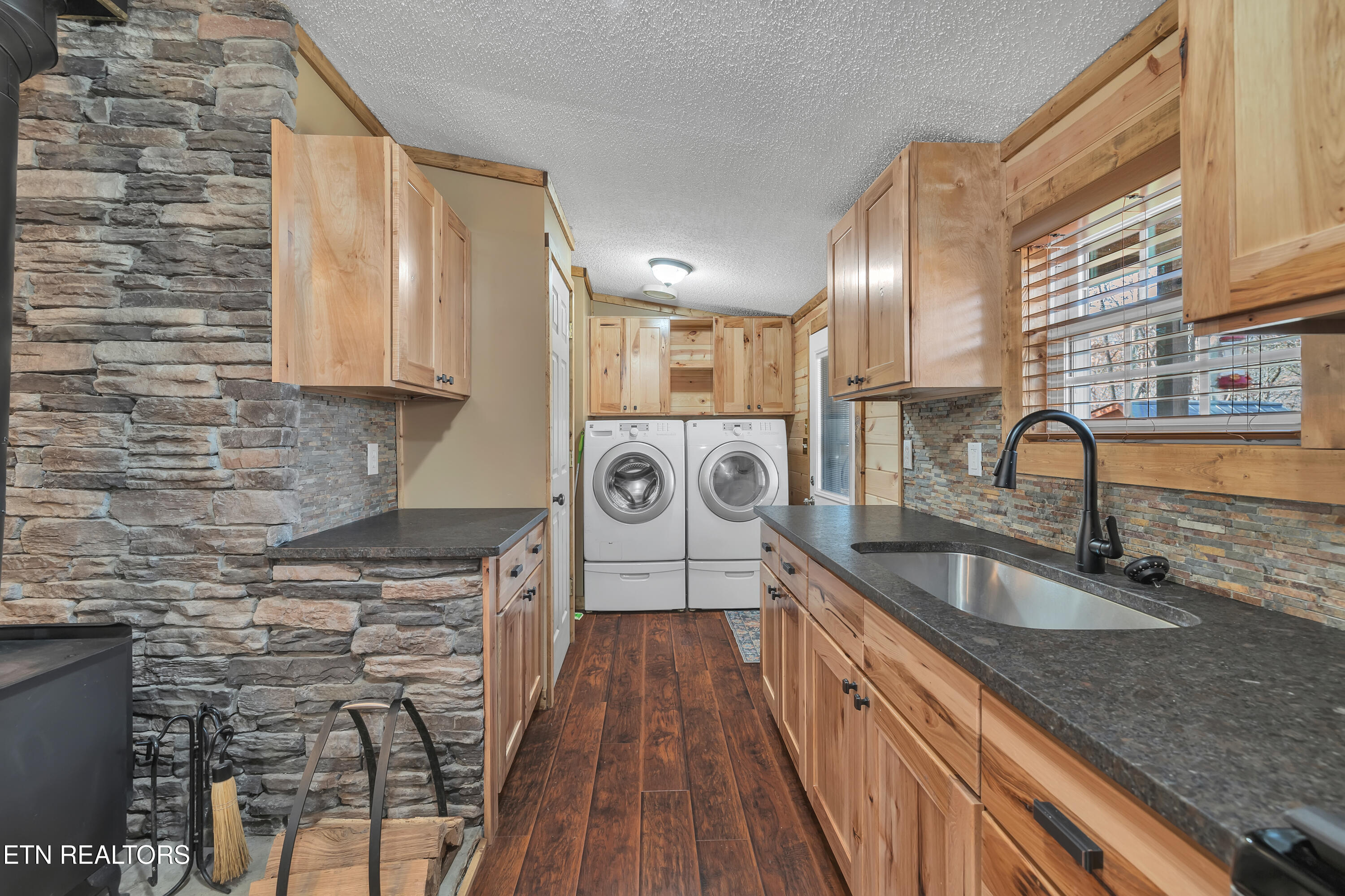 1024 Elmer Lambert Rd