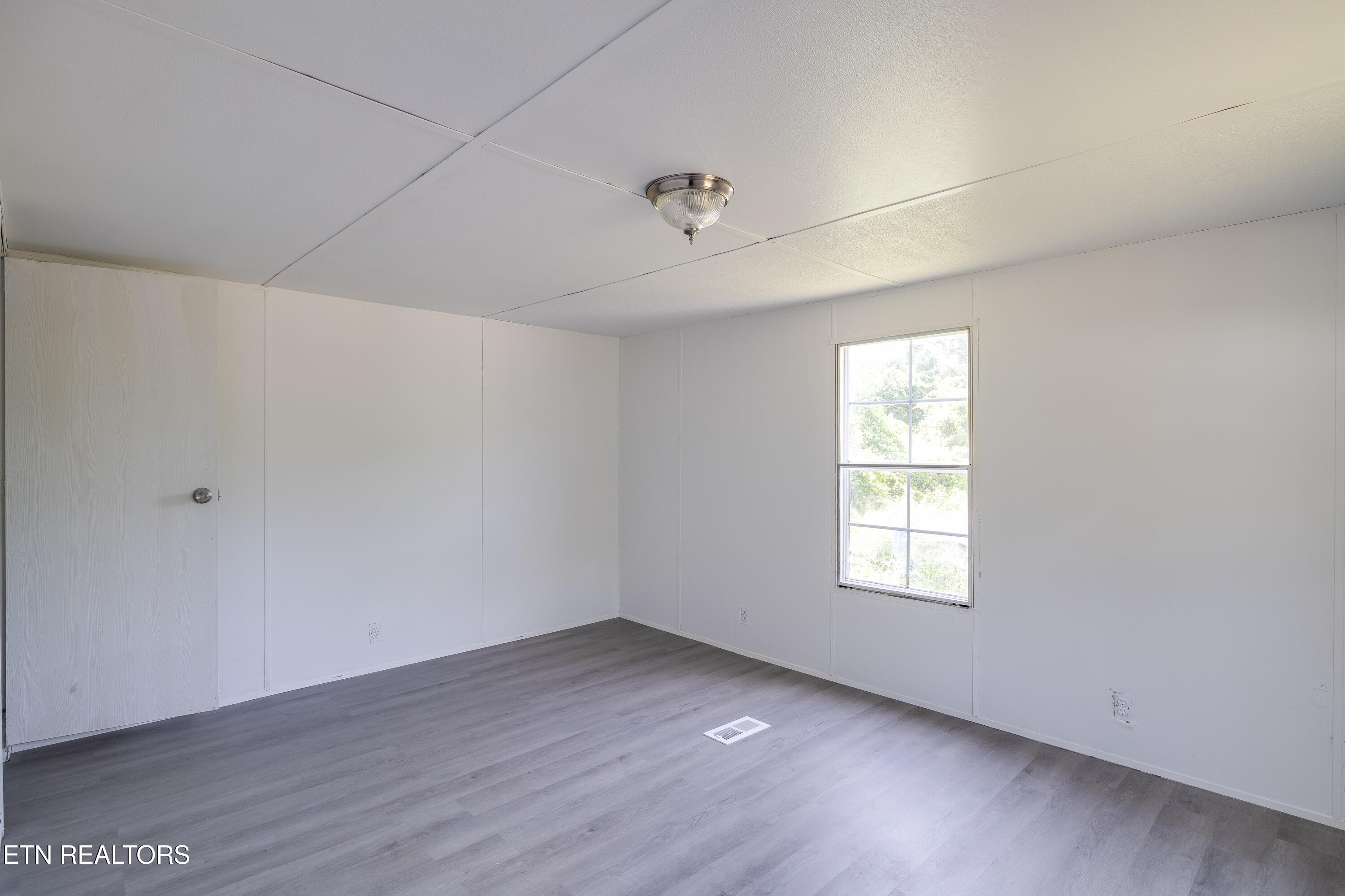 399 High Ridge Court