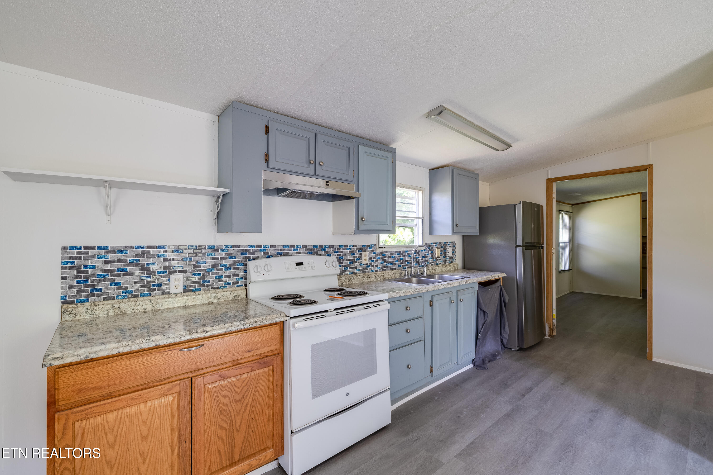 399 High Ridge Court