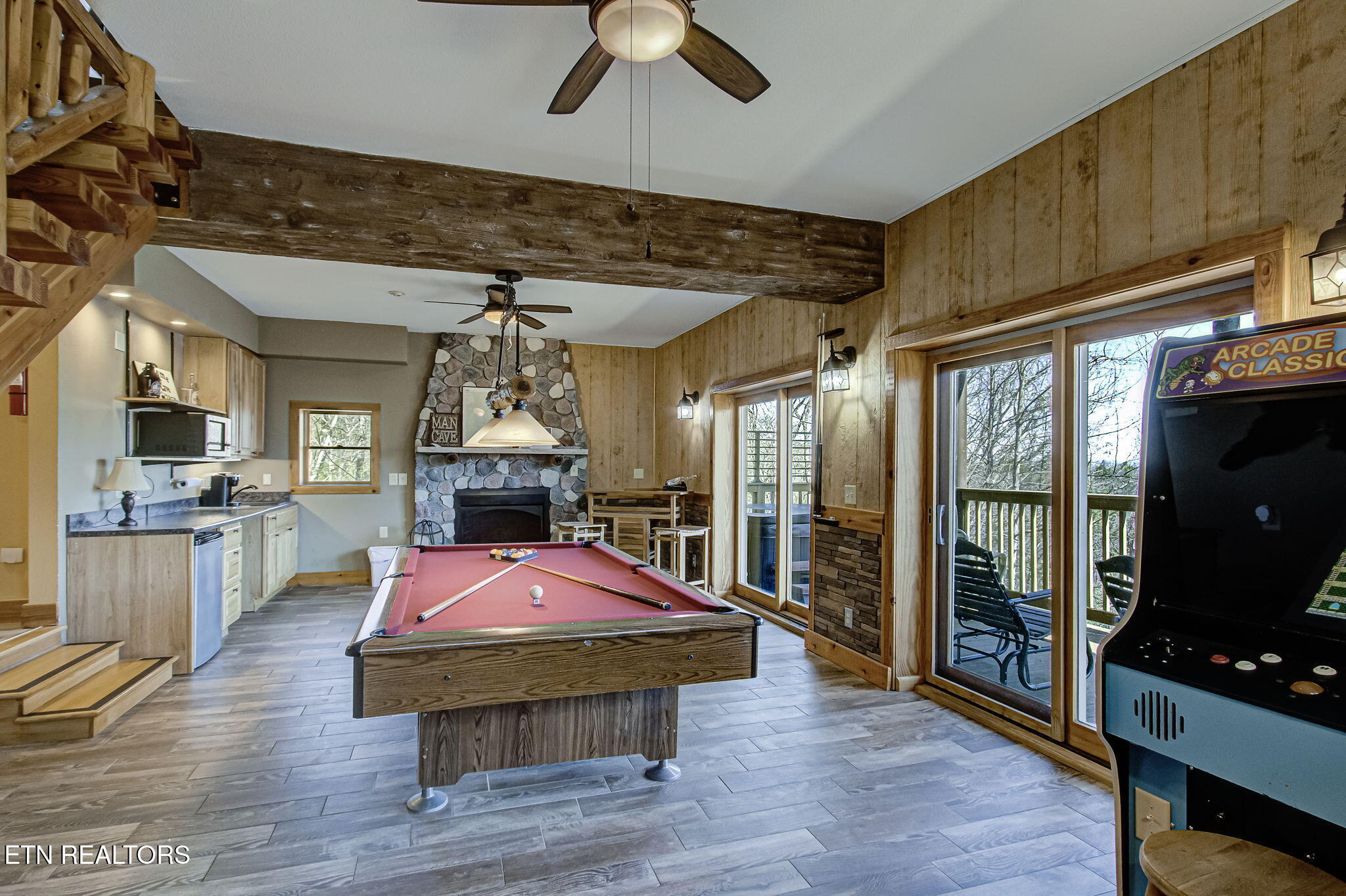 940 Stans Rd