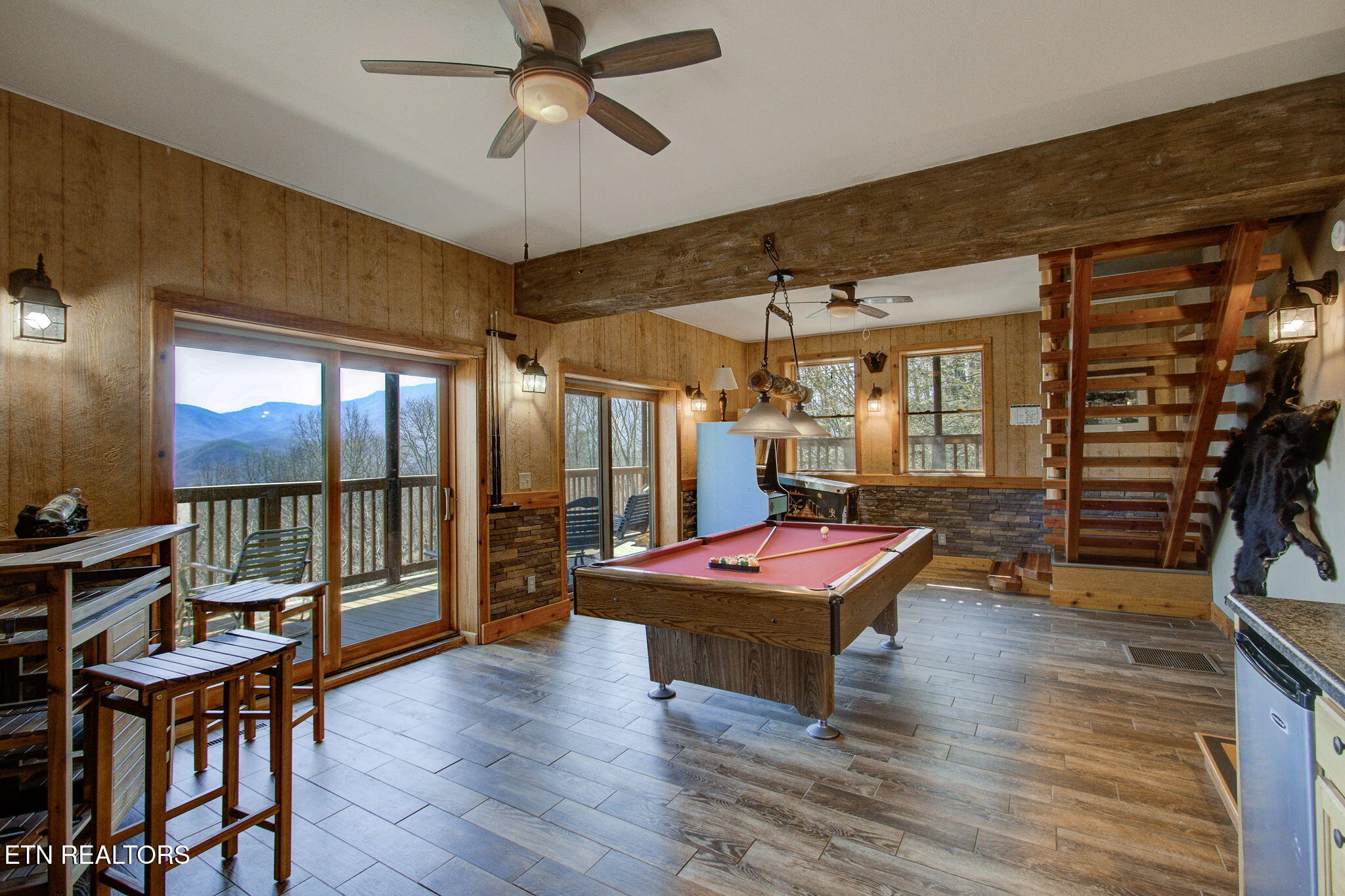 940 Stans Rd